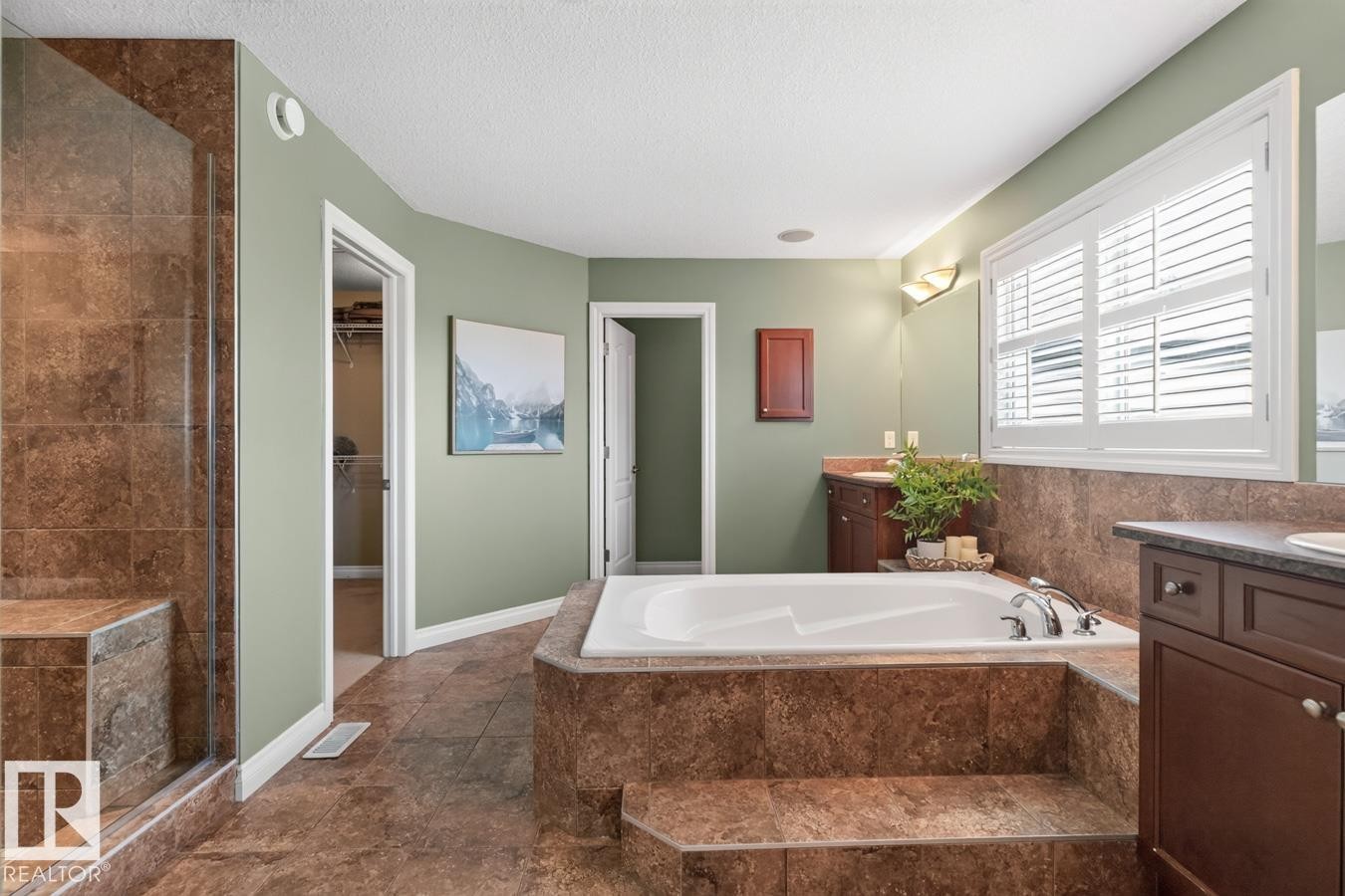 817 Southfork Green, Leduc, AB