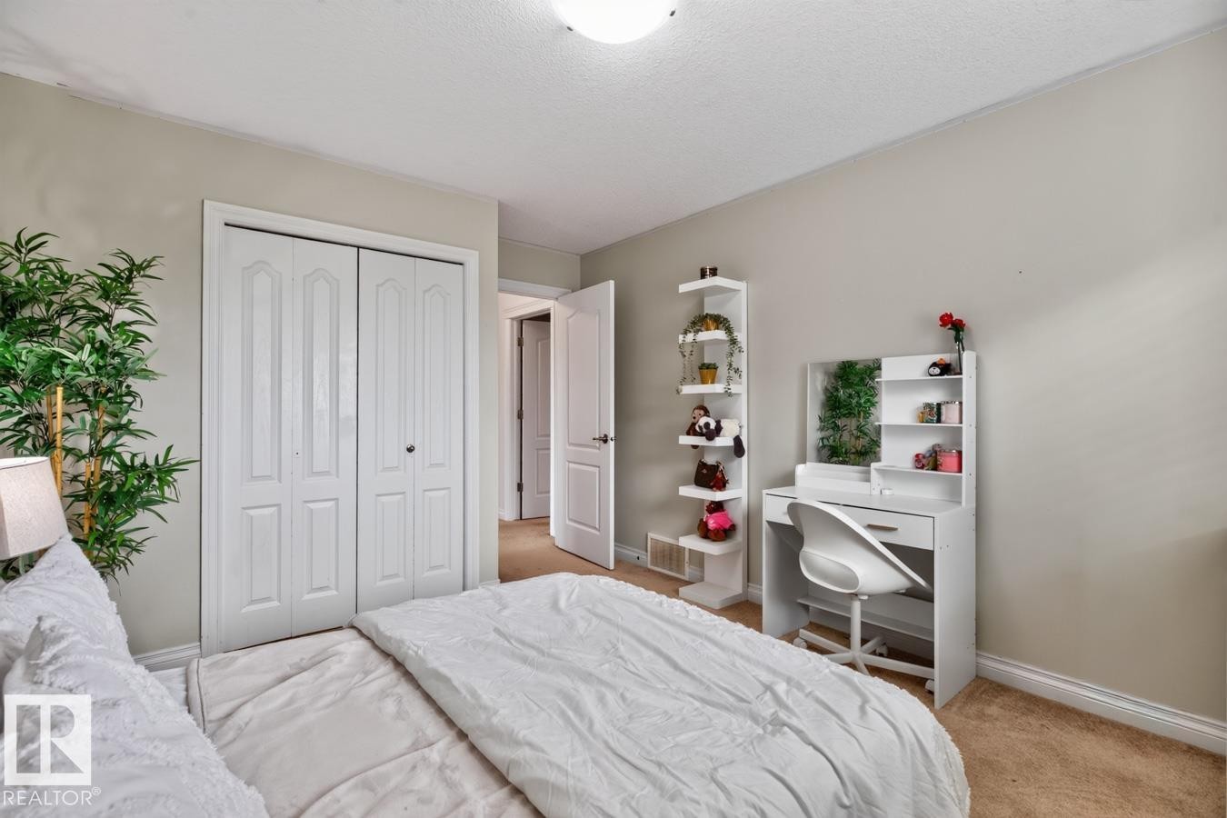 817 Southfork Green, Leduc, AB