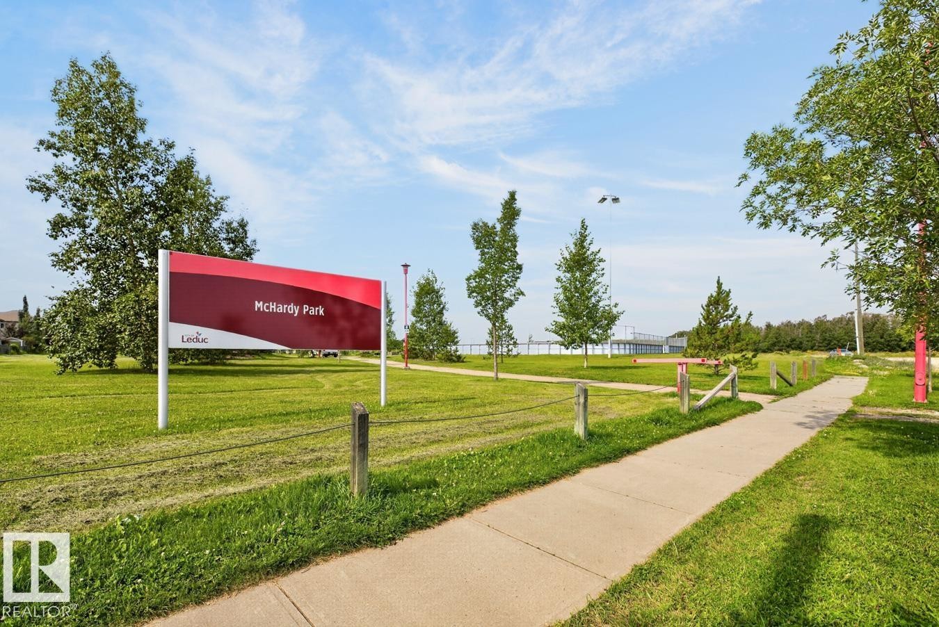 817 Southfork Green, Leduc, AB