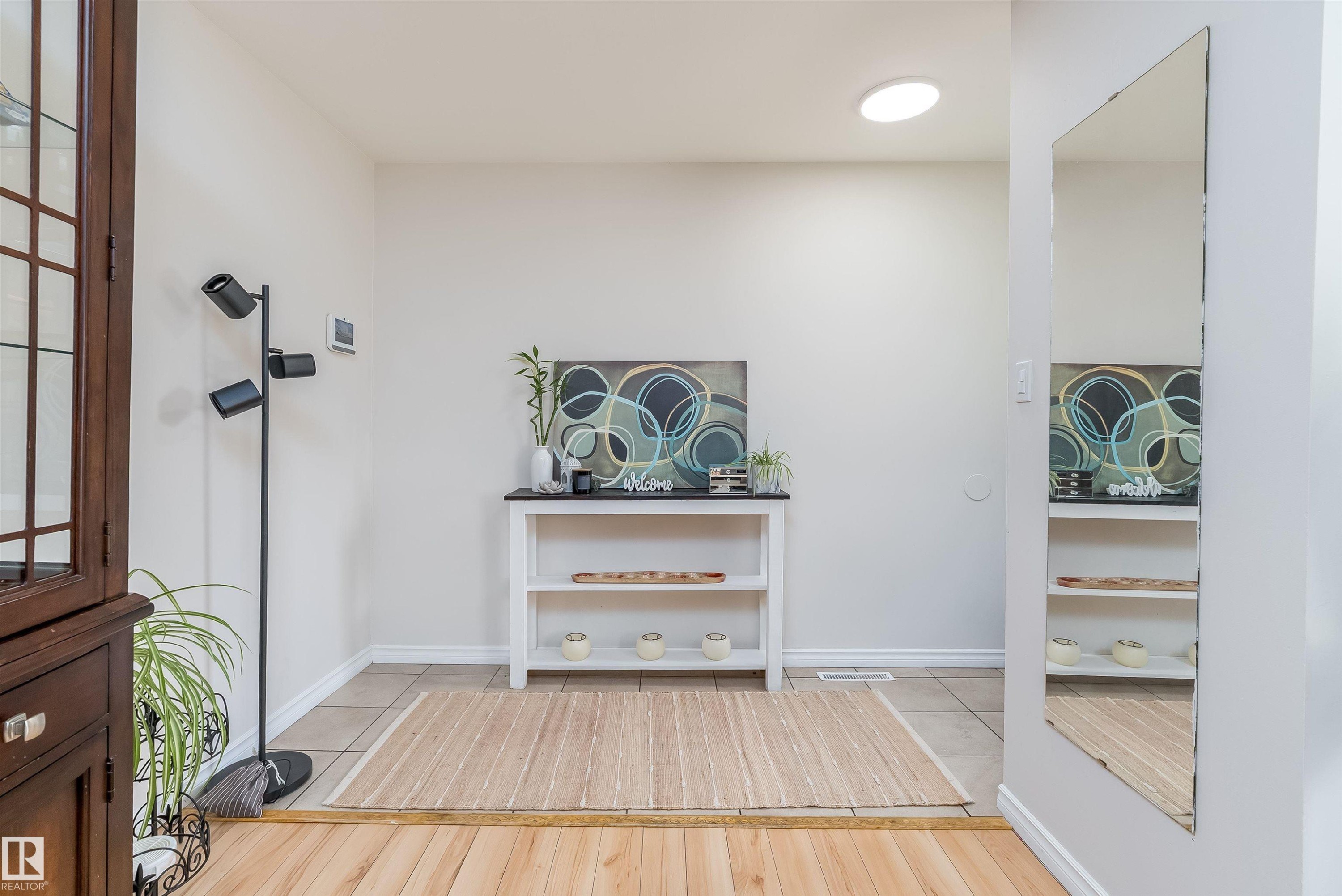 11236 40 Avenue Nw, Edmonton, AB - Indoor Photo Showing Other Room