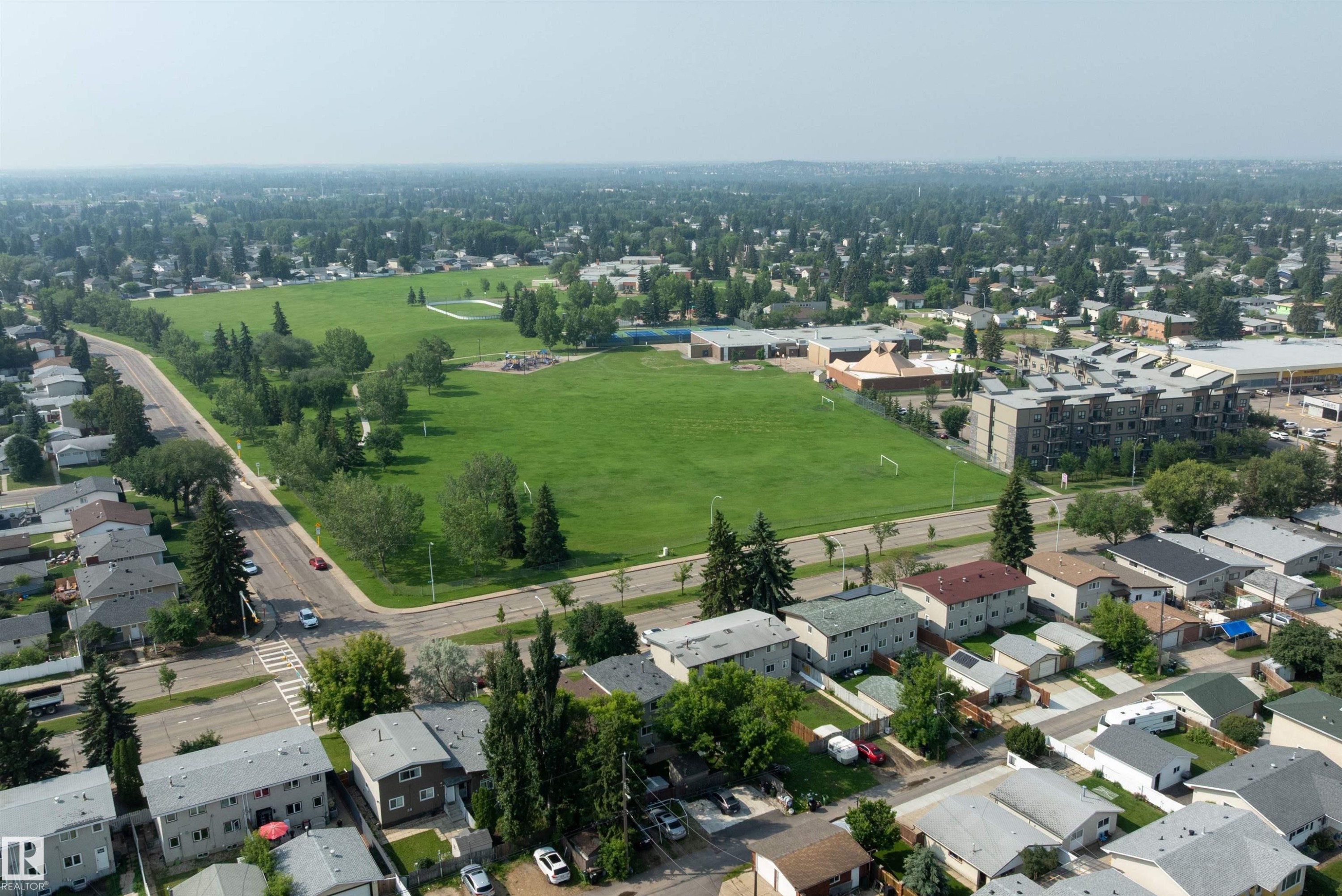 11236 40 Avenue Nw, Edmonton, AB - Outdoor With View