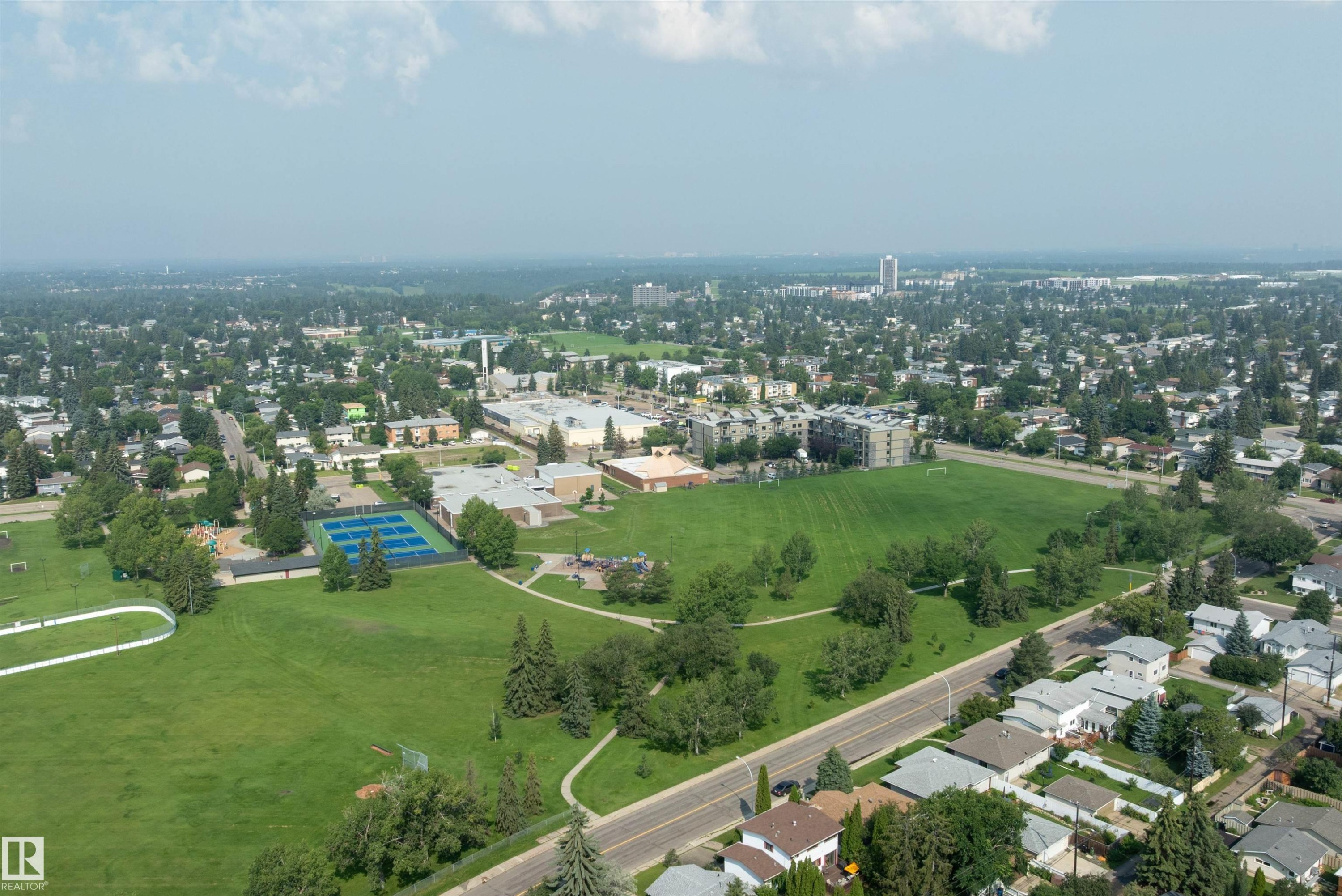 11236 40 Avenue Nw, Edmonton, AB - Outdoor With View