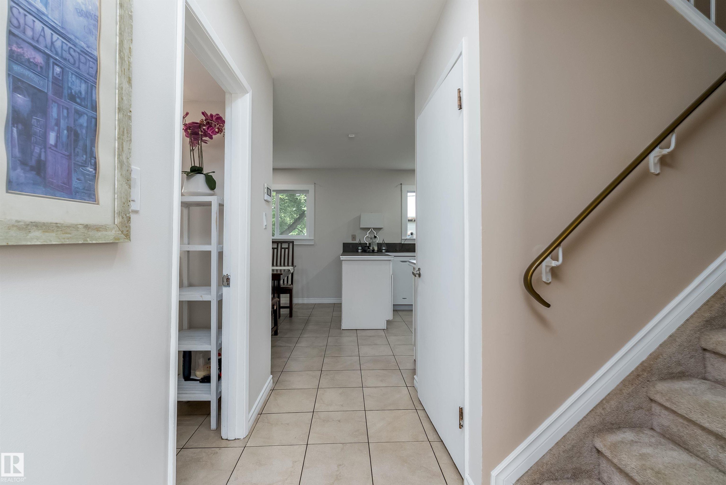 11236 40 Avenue Nw, Edmonton, AB - Indoor Photo Showing Other Room