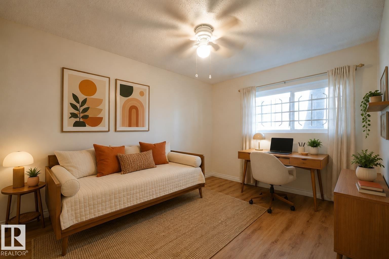 8920A 144 Avenue Nw, Edmonton, AB - Indoor