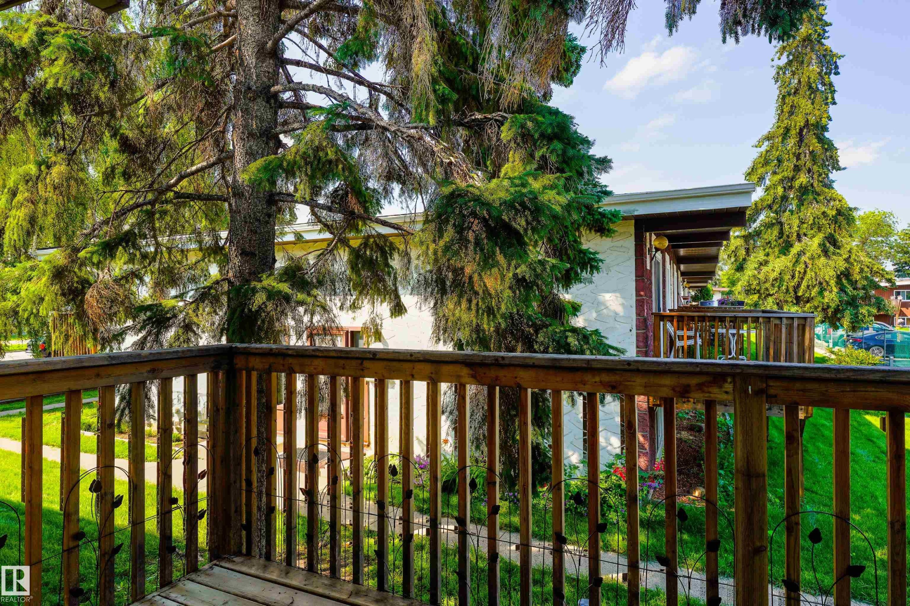 8920A 144 Avenue Nw, Edmonton, AB - Outdoor With Deck Patio Veranda