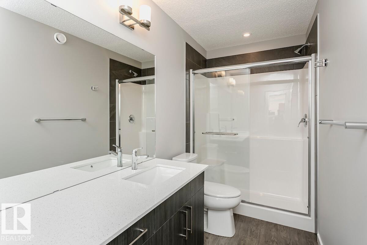 306 Hawthorn Way, Leduc, AB - Indoor Photo Showing Bathroom