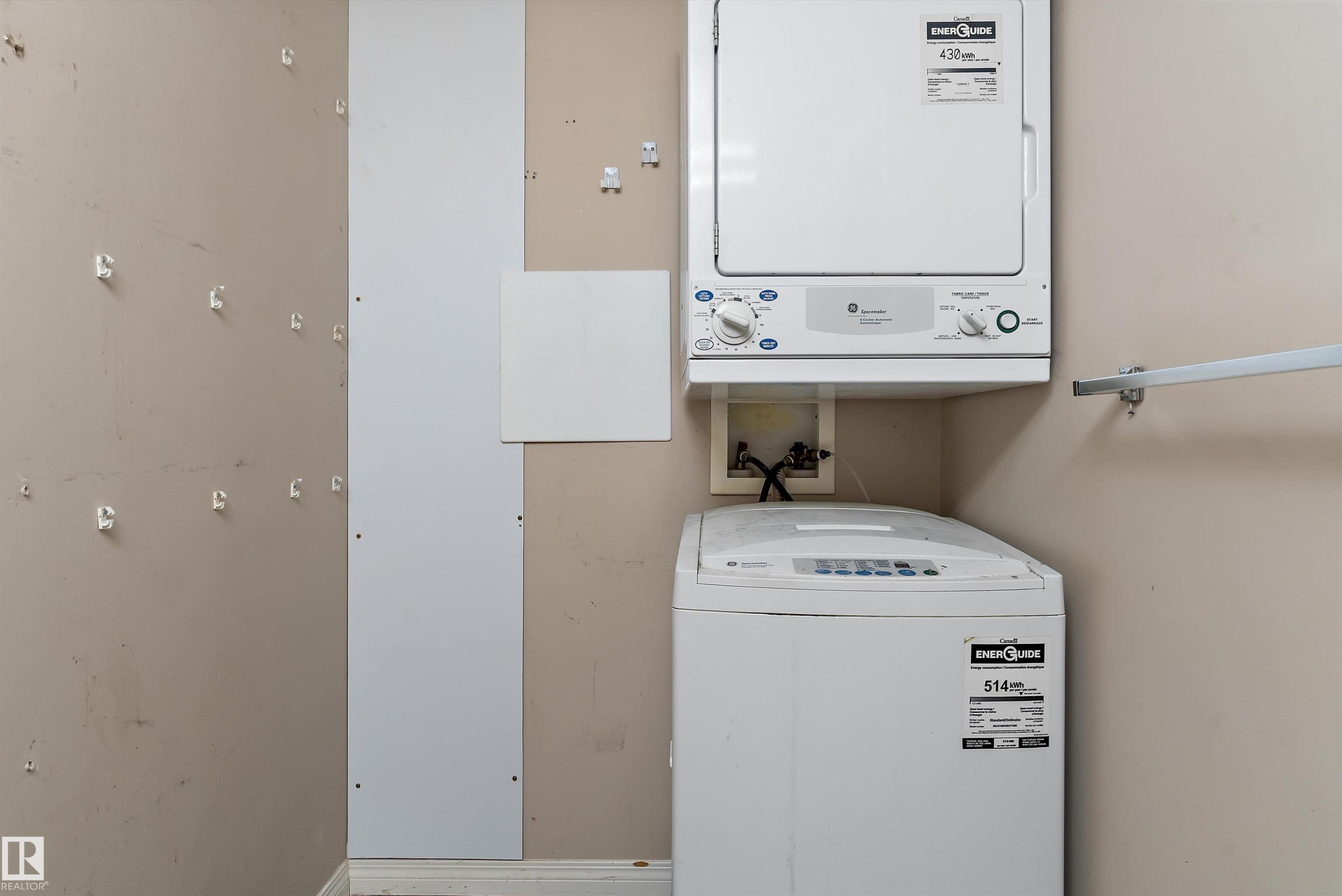 #315 612 111 St Sw, Edmonton, AB - Indoor Photo Showing Laundry Room