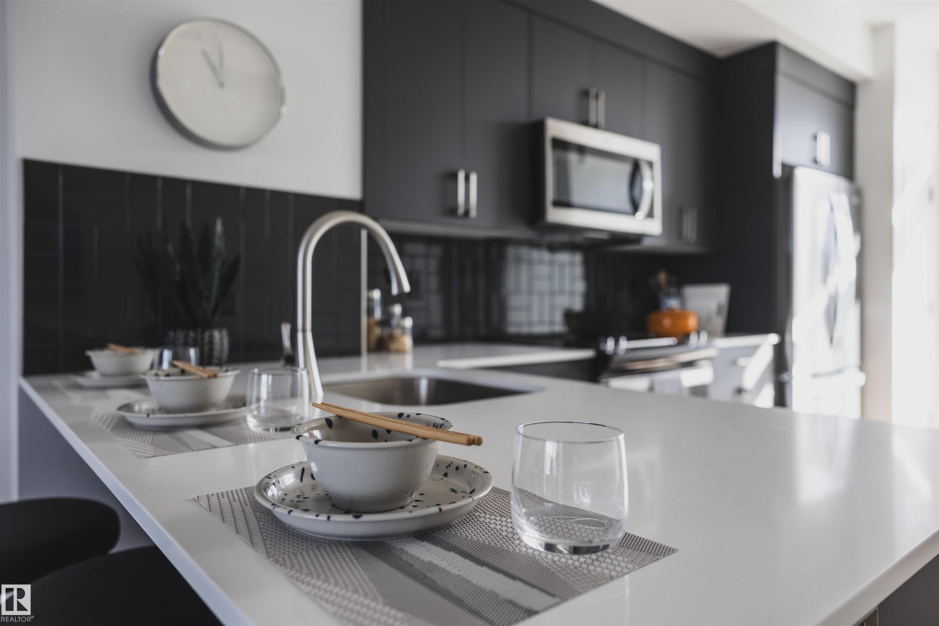 2028 212 Street Nw, Edmonton, AB - Indoor Photo Showing Kitchen With Double Sink