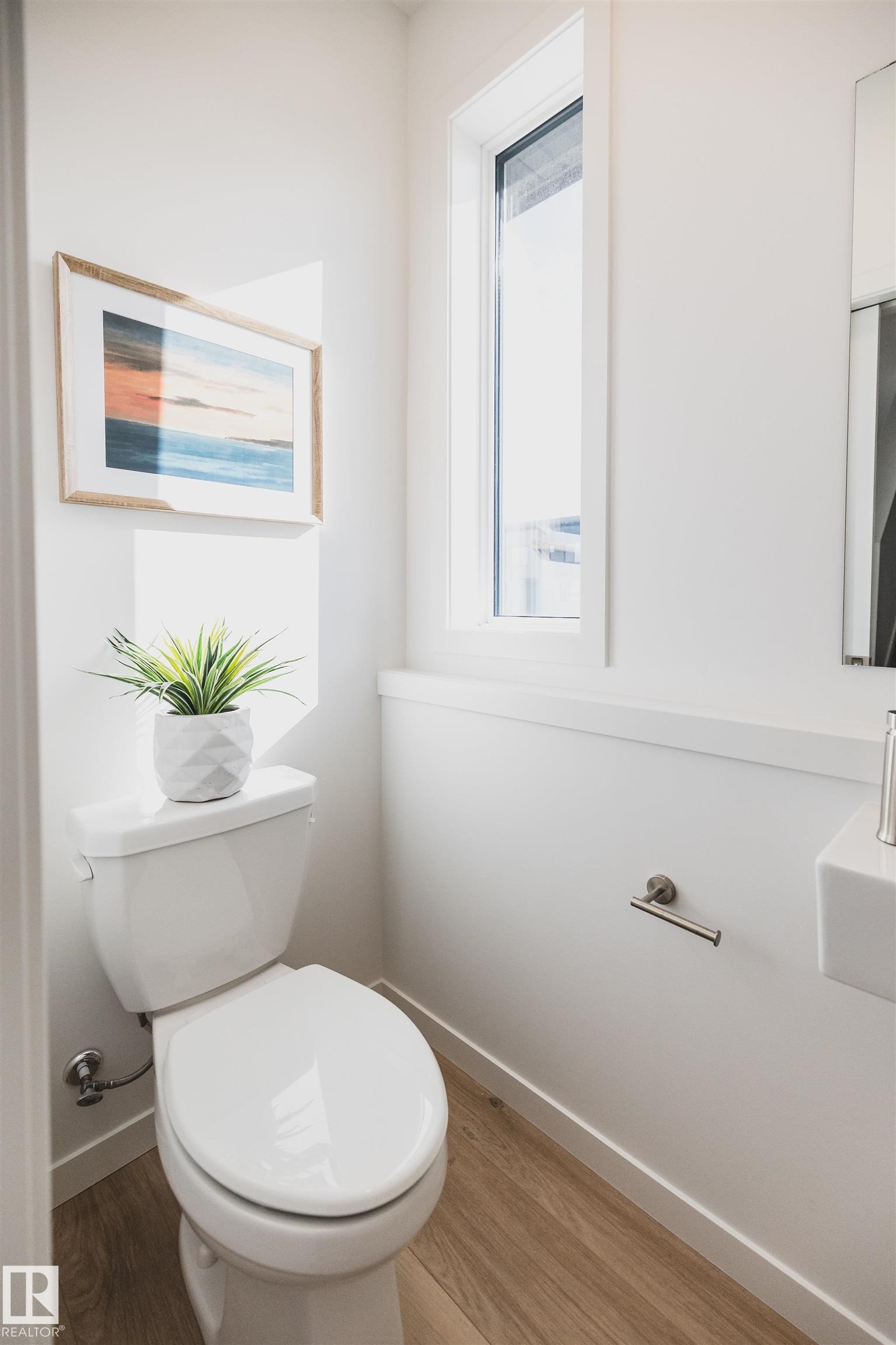 2028 212 Street Nw, Edmonton, AB - Indoor Photo Showing Bathroom