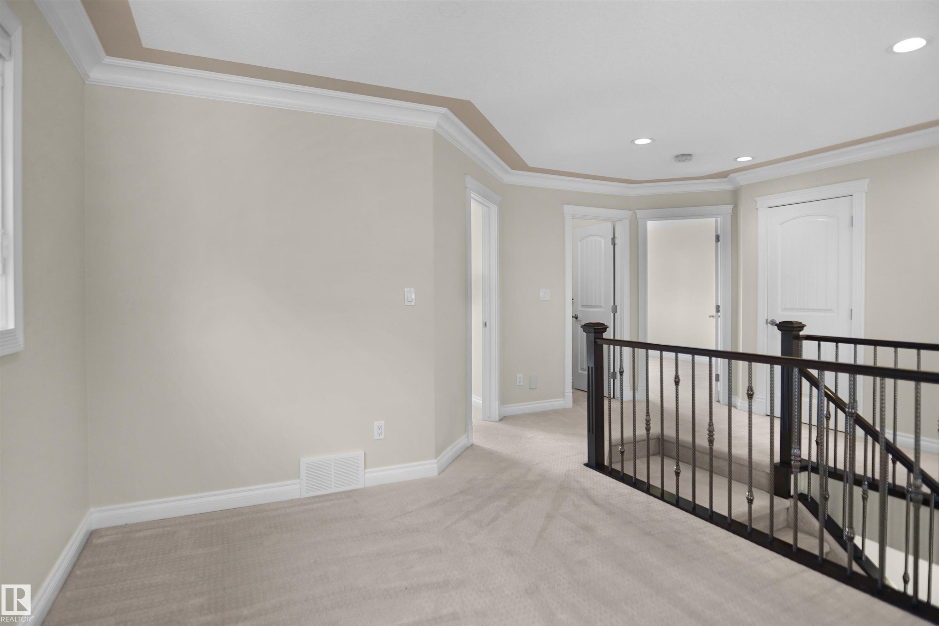 14037 161A Avenue Nw, Edmonton, AB - Indoor Photo Showing Other Room