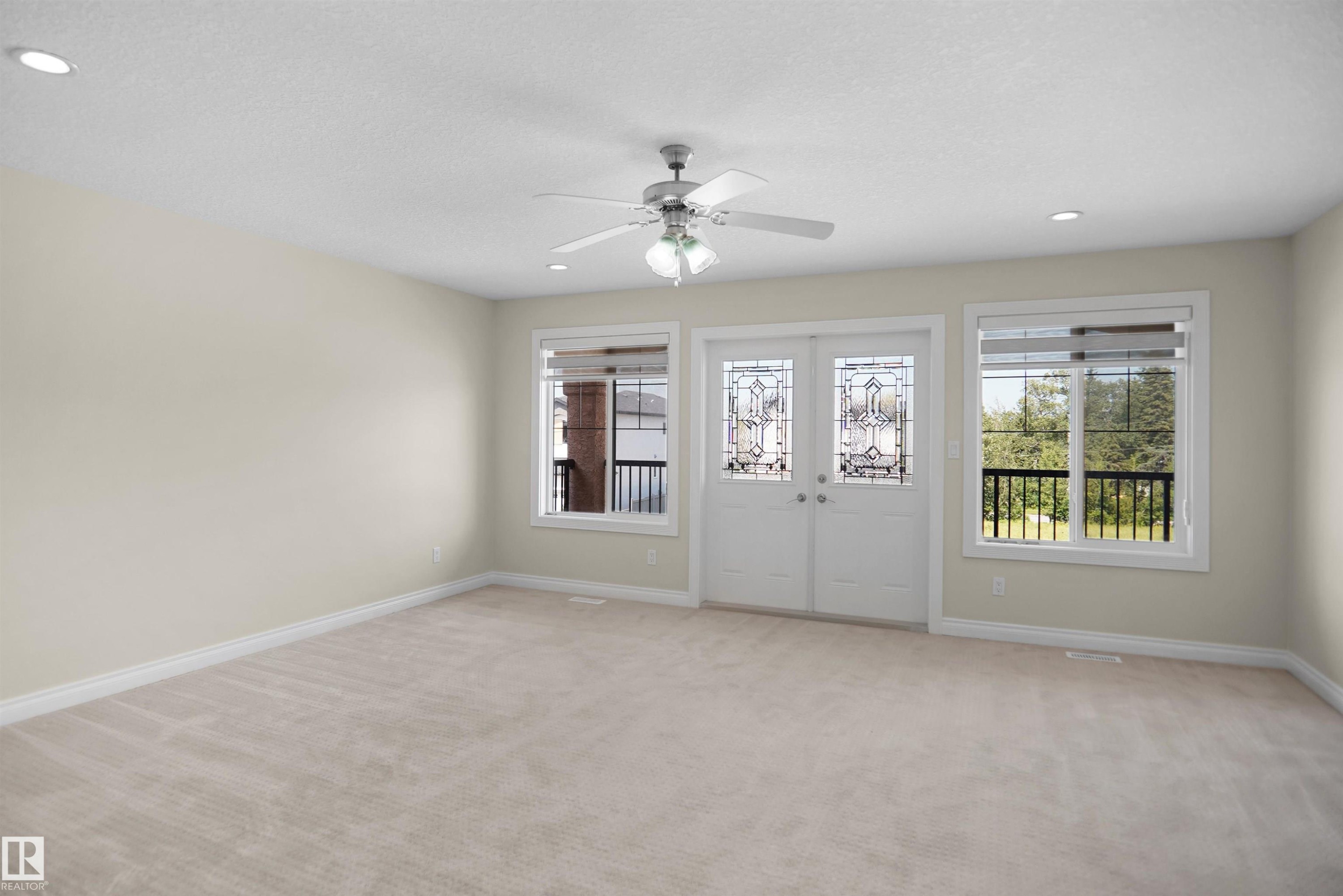 14037 161A Avenue Nw, Edmonton, AB - Indoor Photo Showing Other Room