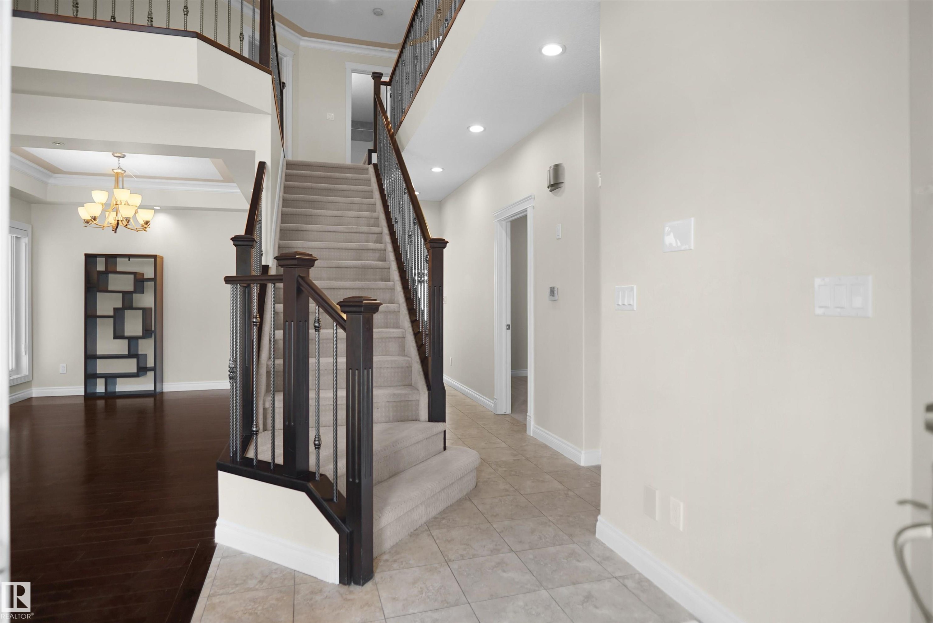 14037 161A Avenue Nw, Edmonton, AB - Indoor Photo Showing Other Room