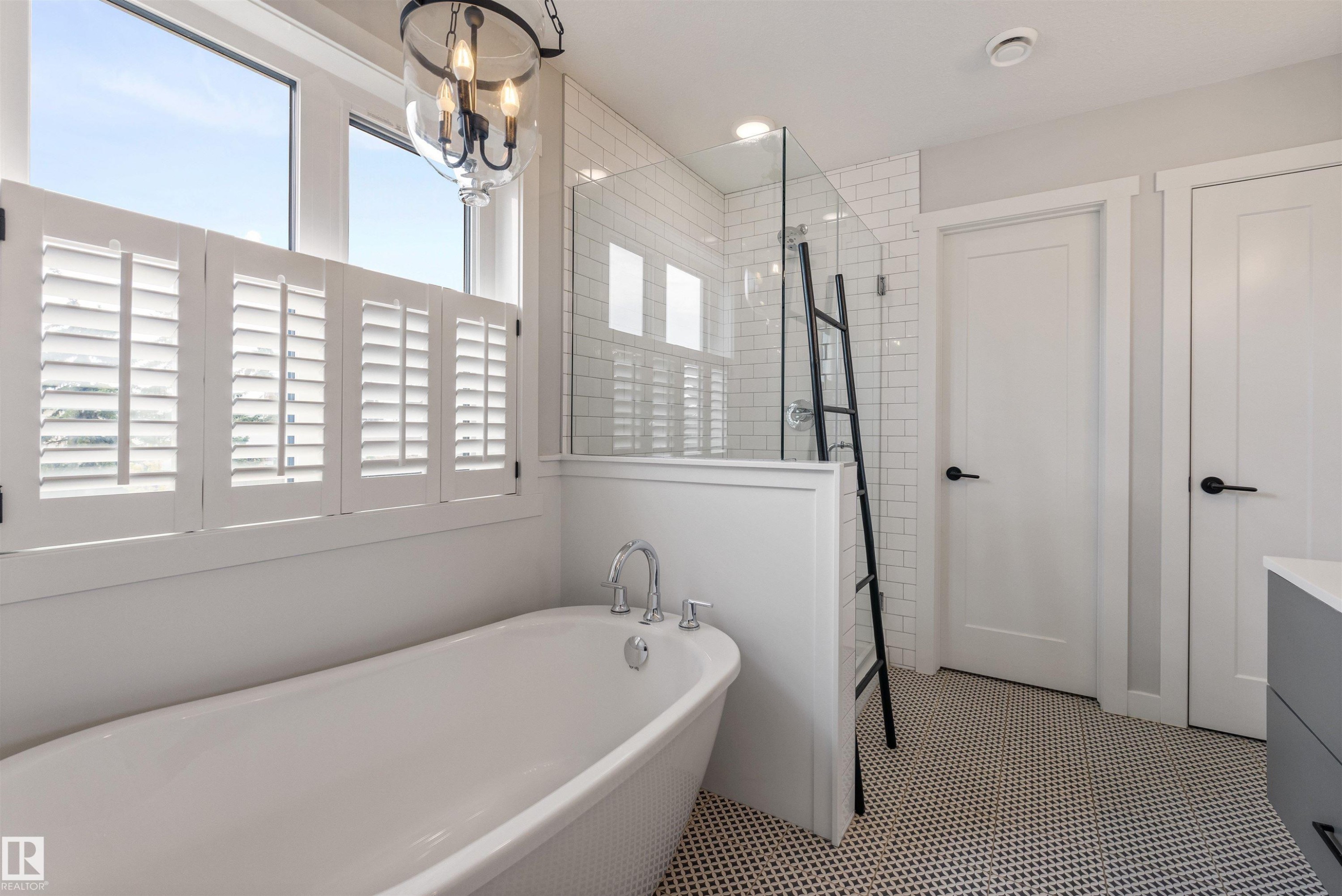23 Jamison Crescent, St. Albert, AB - Indoor Photo Showing Bathroom