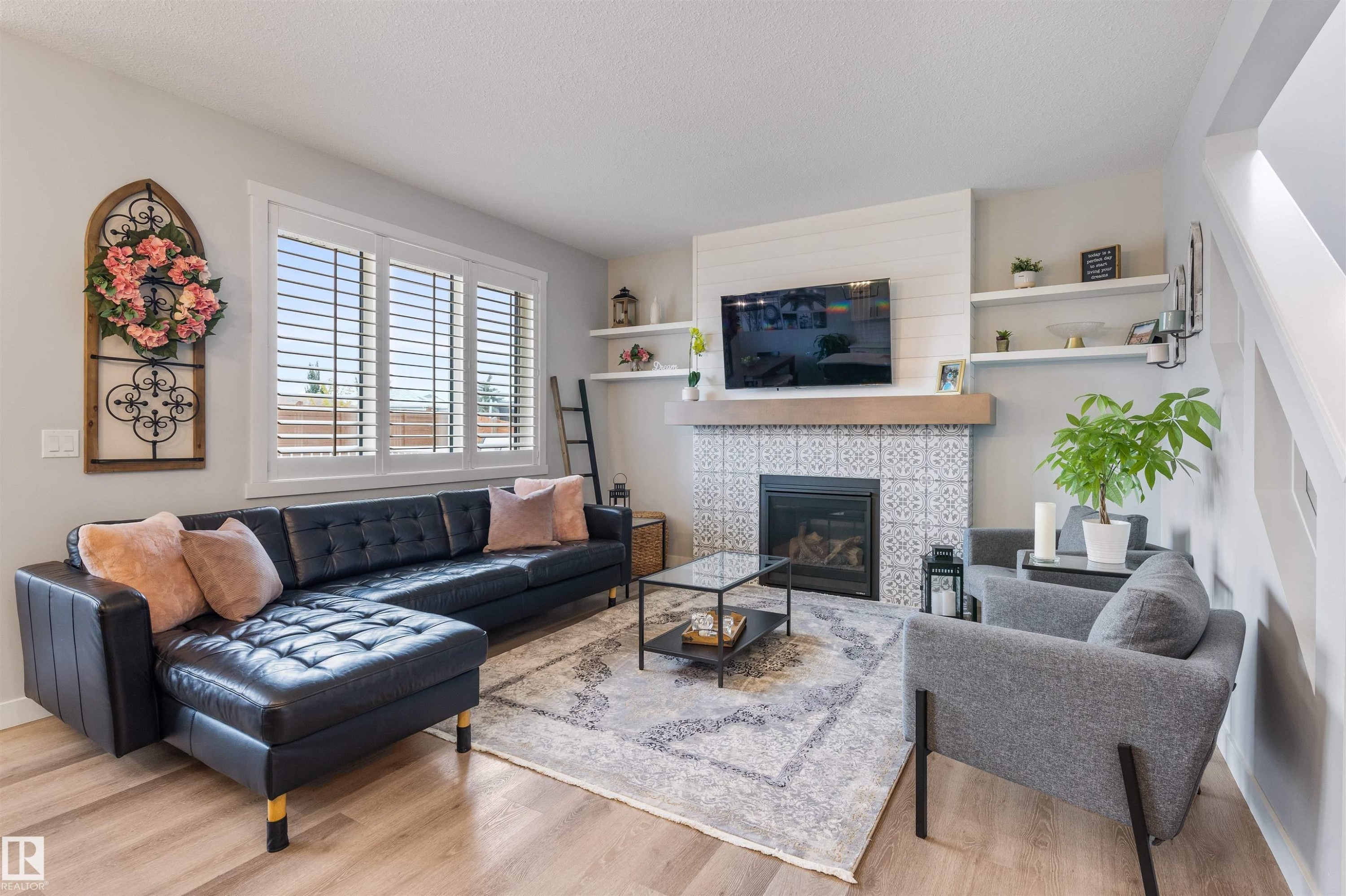 23 Jamison Crescent, St. Albert, AB - Indoor Photo Showing Living Room With Fireplace