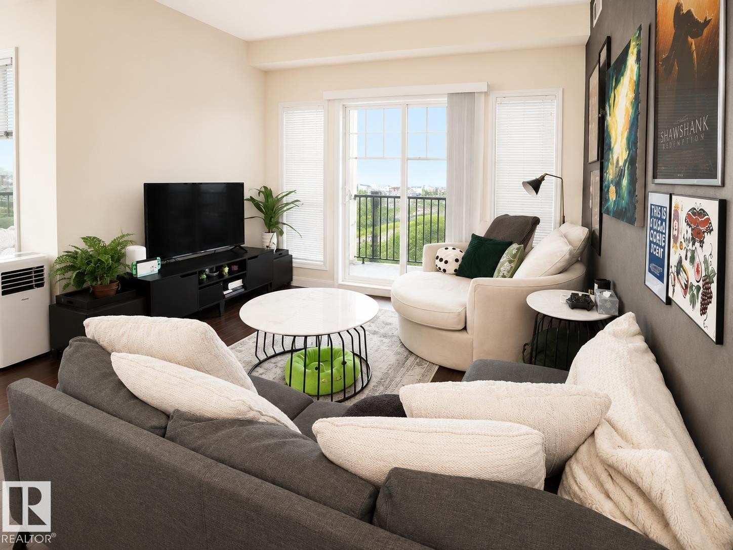 #3403 6 Augustine Cr, Sherwood Park, AB - Indoor Photo Showing Living Room