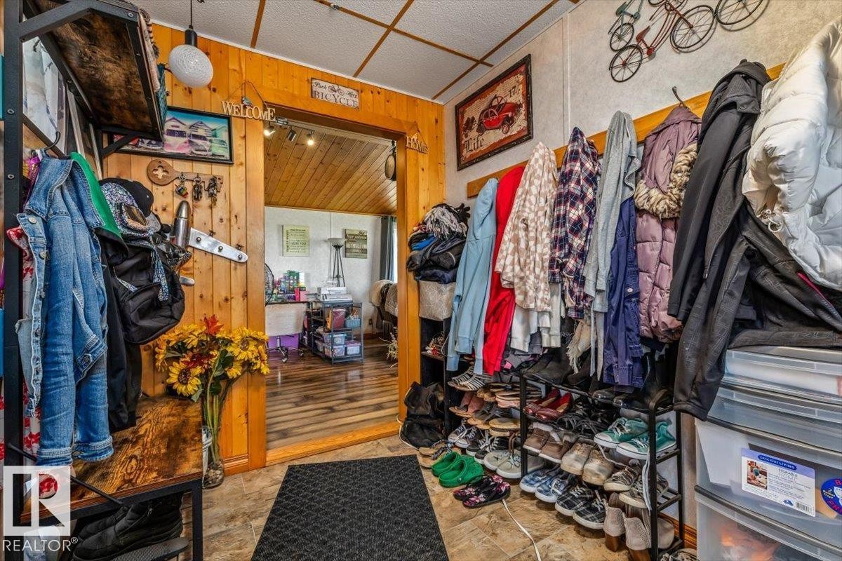 54115 Range Road 270, Rural Sturgeon County, AB - Indoor Photo Showing Other Room