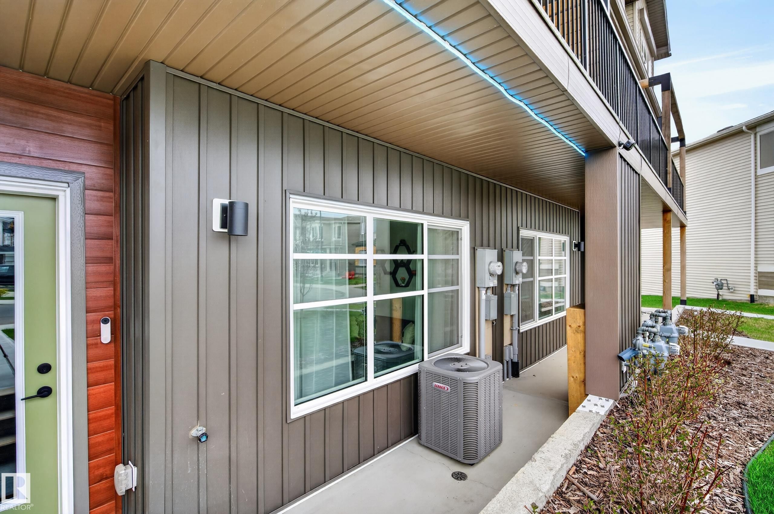 512 37 Street Sw, Edmonton, AB - Outdoor With Exterior