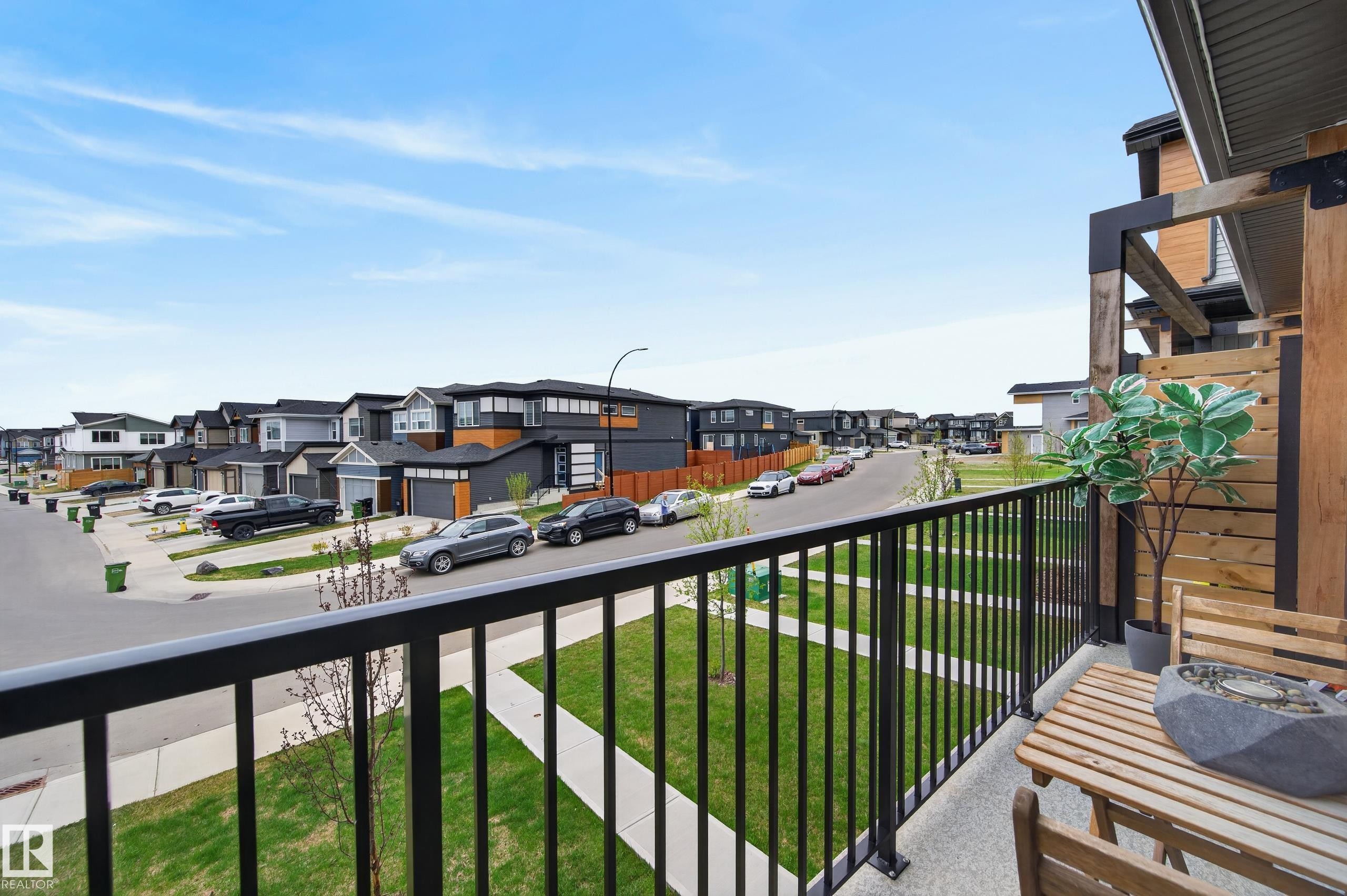 512 37 Street Sw, Edmonton, AB - Outdoor With Balcony