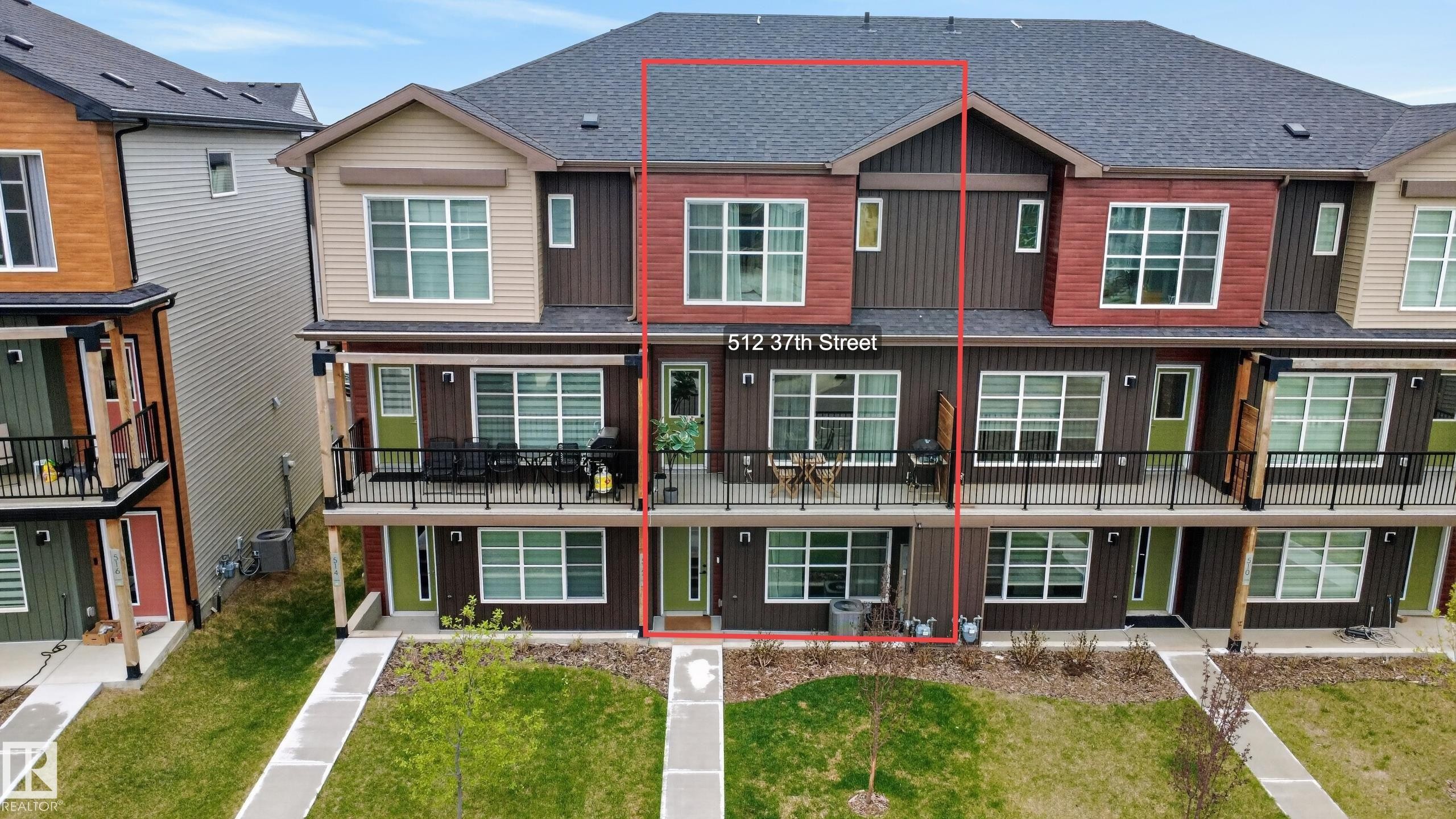 512 37 Street Sw, Edmonton, AB - Outdoor With Facade