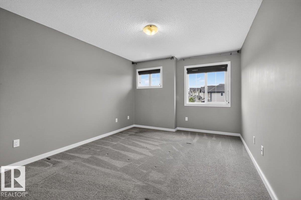 632 42 Avenue Nw, Edmonton, AB - Indoor Photo Showing Other Room