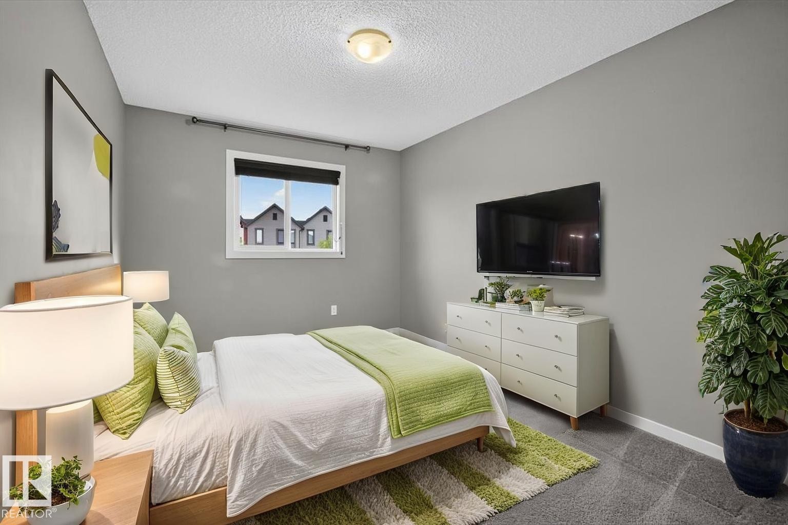 632 42 Avenue Nw, Edmonton, AB - Indoor Photo Showing Bedroom