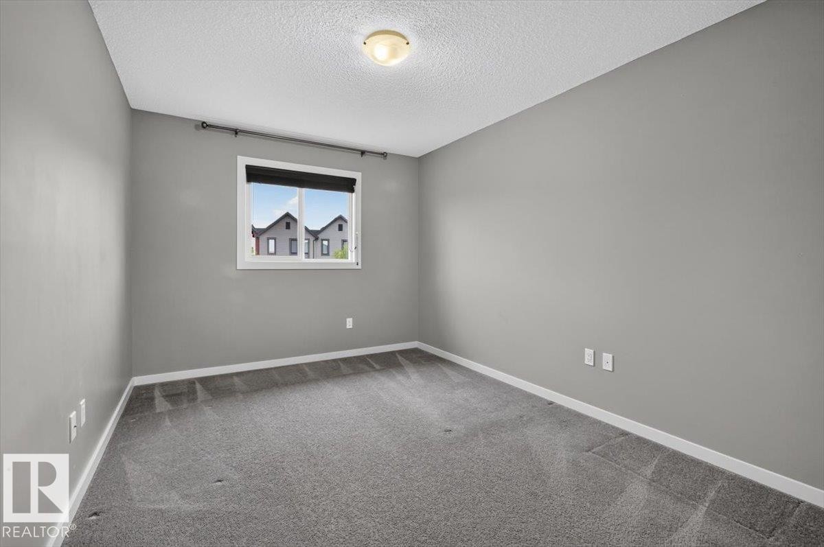 632 42 Avenue Nw, Edmonton, AB - Indoor Photo Showing Other Room