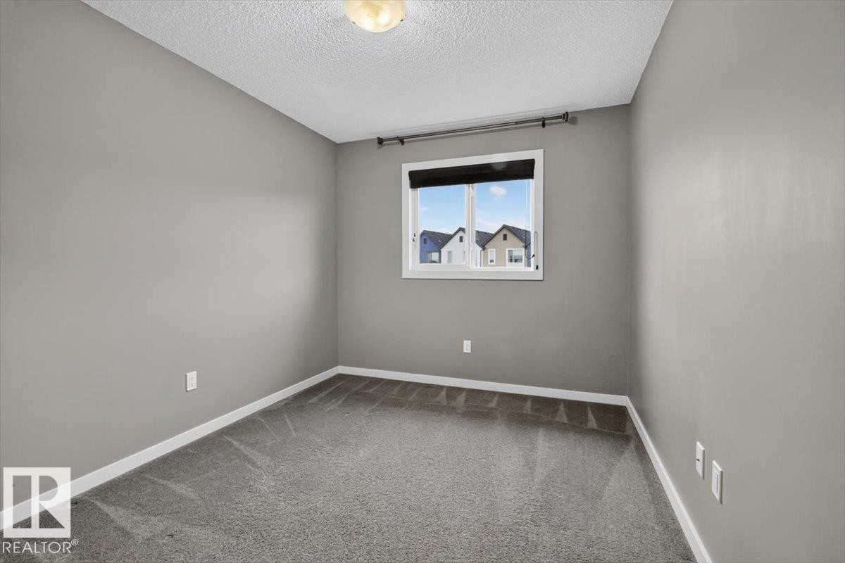 632 42 Avenue Nw, Edmonton, AB - Indoor Photo Showing Other Room