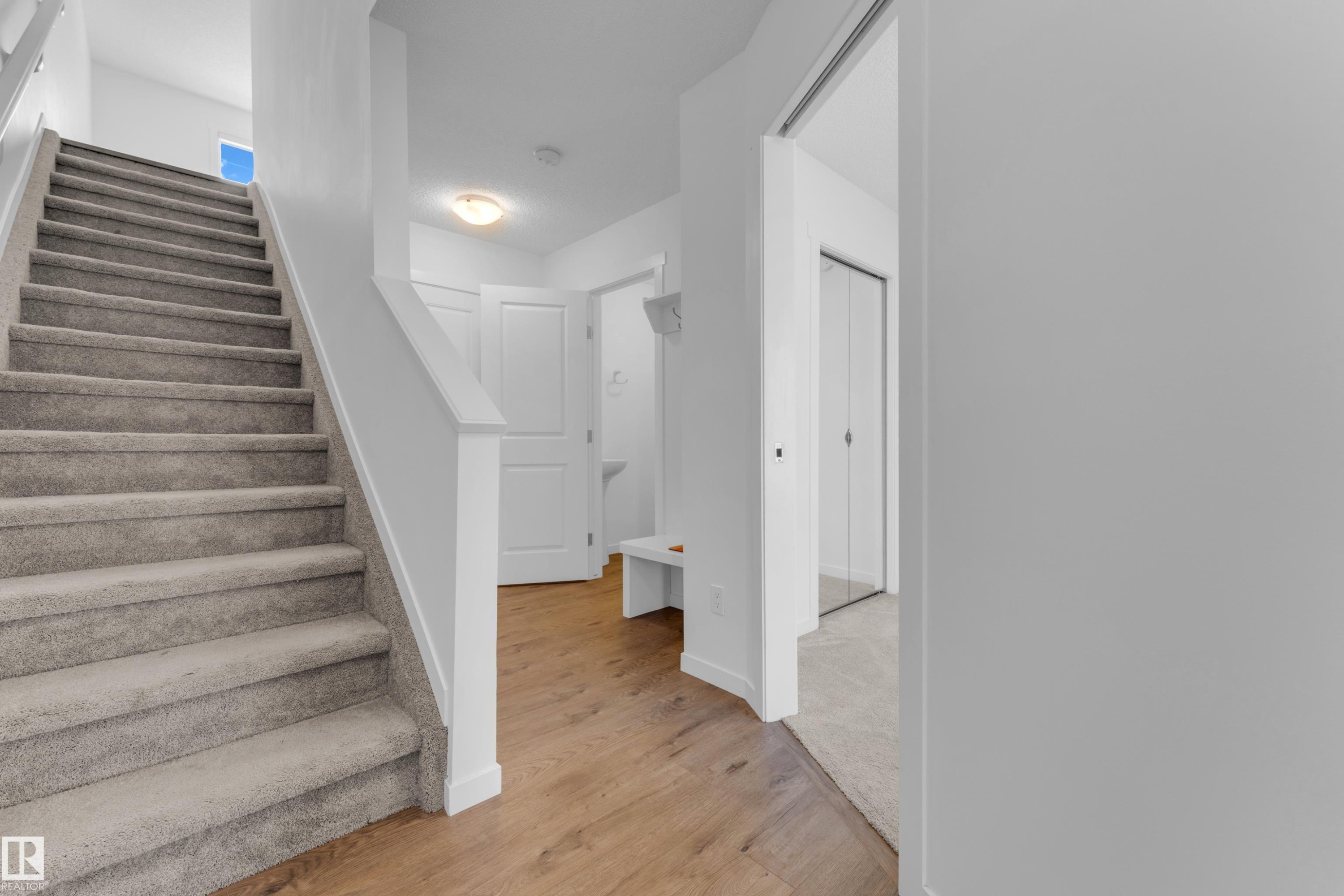 22711 84 Avenue Nw, Edmonton, AB - Indoor Photo Showing Other Room