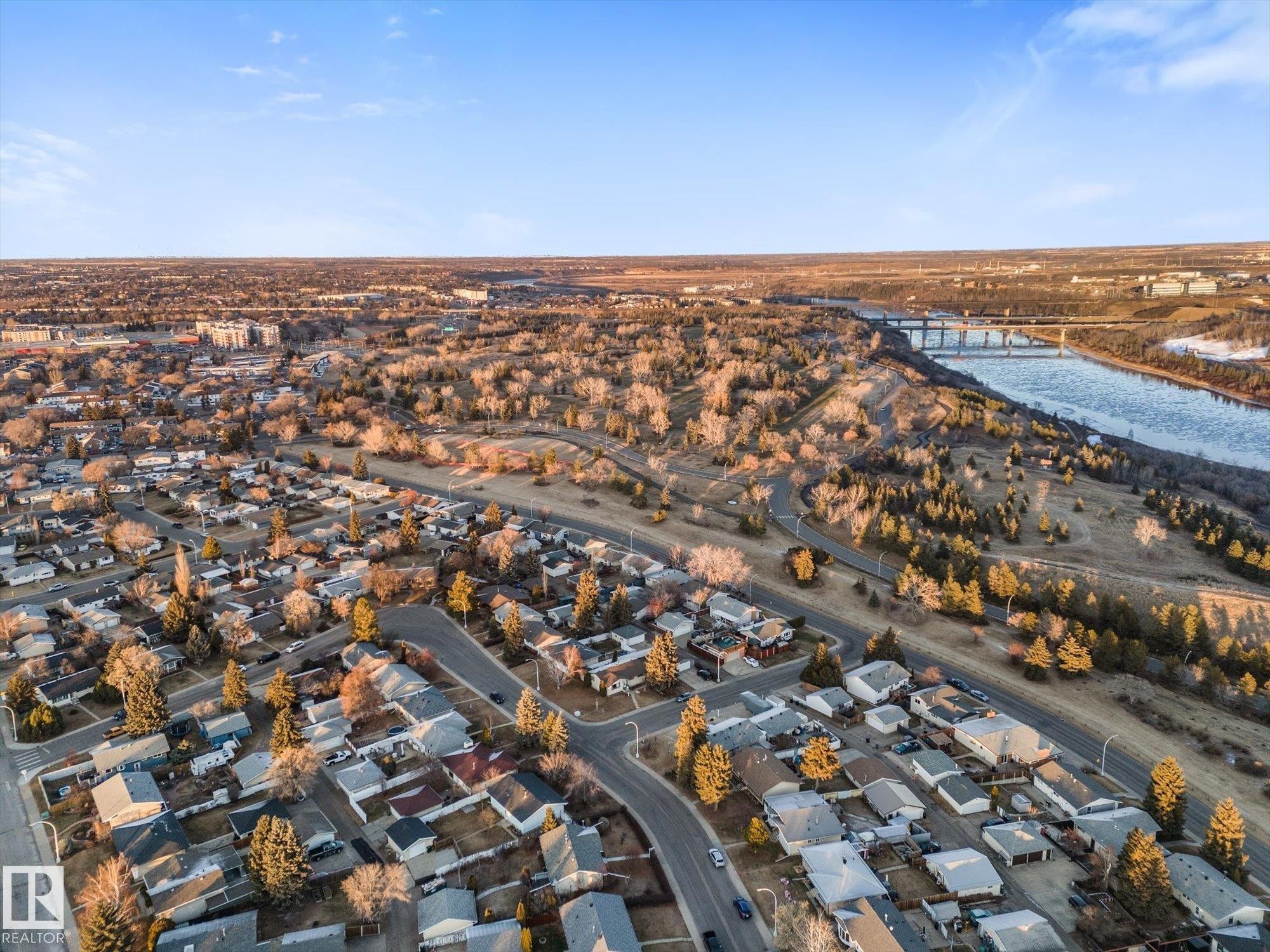 #165 3308 113 Av Nw, Edmonton, AB - Outdoor With View