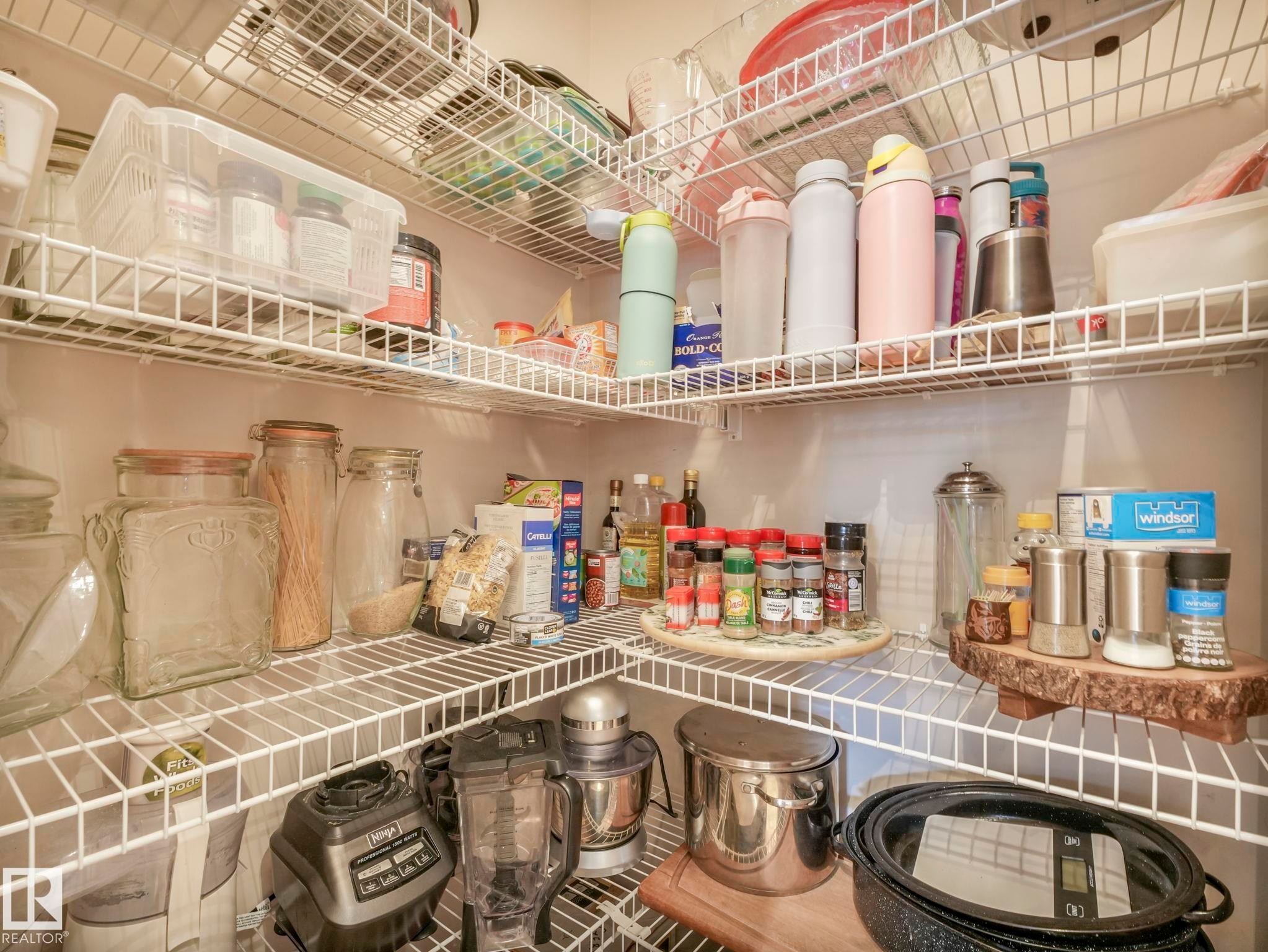 51 Kendall Crescent, St. Albert, AB - Indoor With Storage