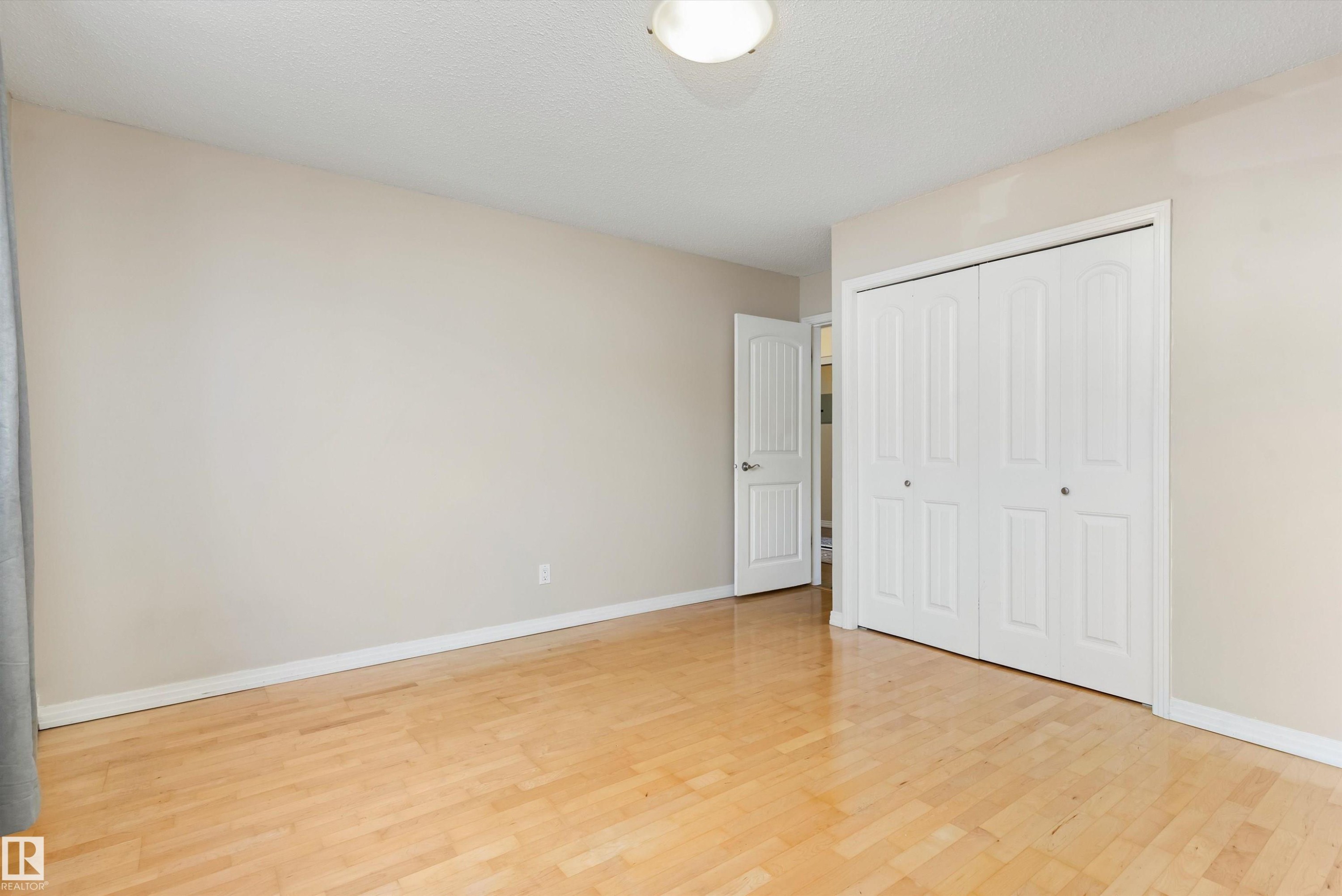 #102 10720 84 Av Nw, Edmonton, AB - Indoor Photo Showing Other Room