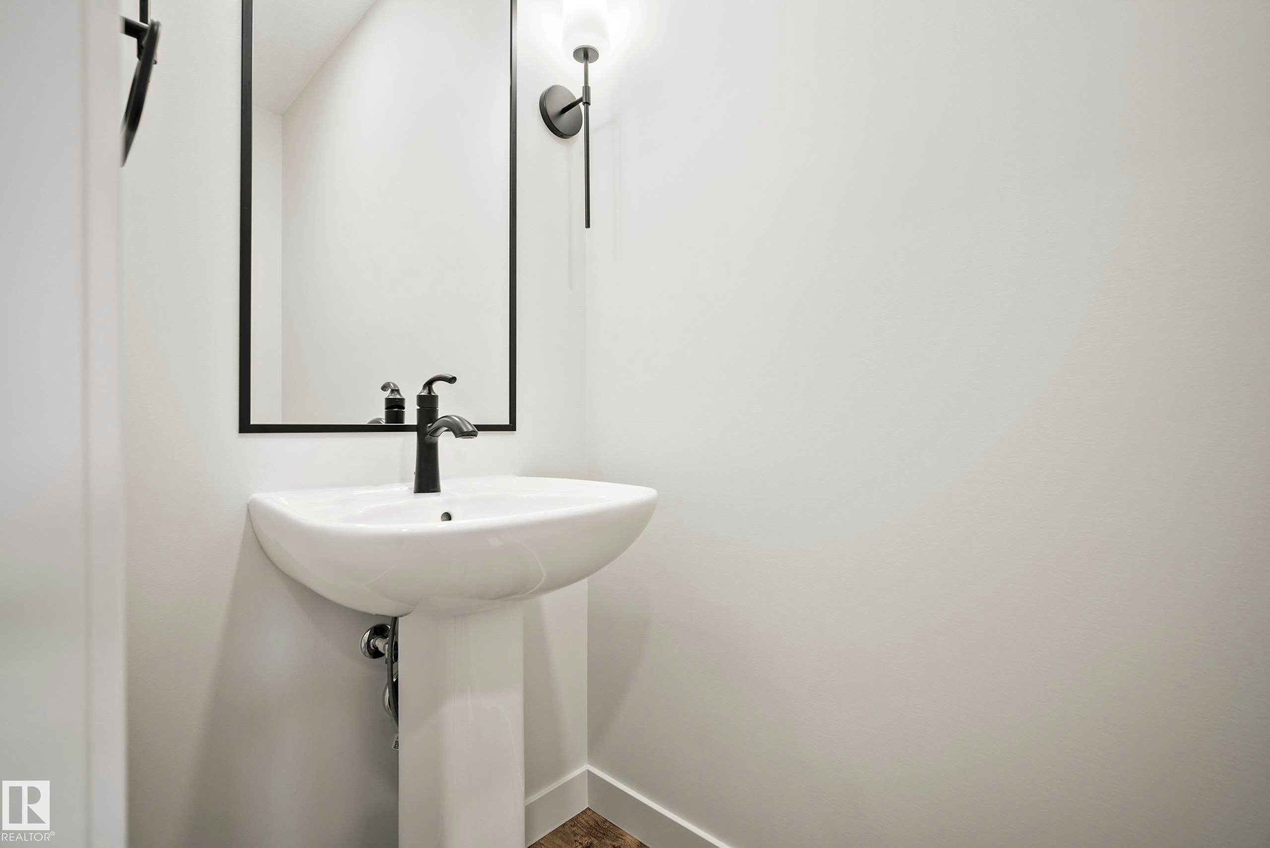 31 Prescott Close, Spruce Grove, AB - Indoor Photo Showing Bathroom