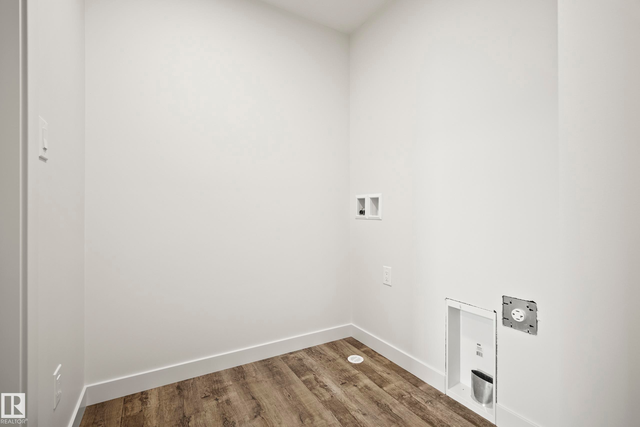 31 Prescott Close, Spruce Grove, AB - Indoor Photo Showing Other Room