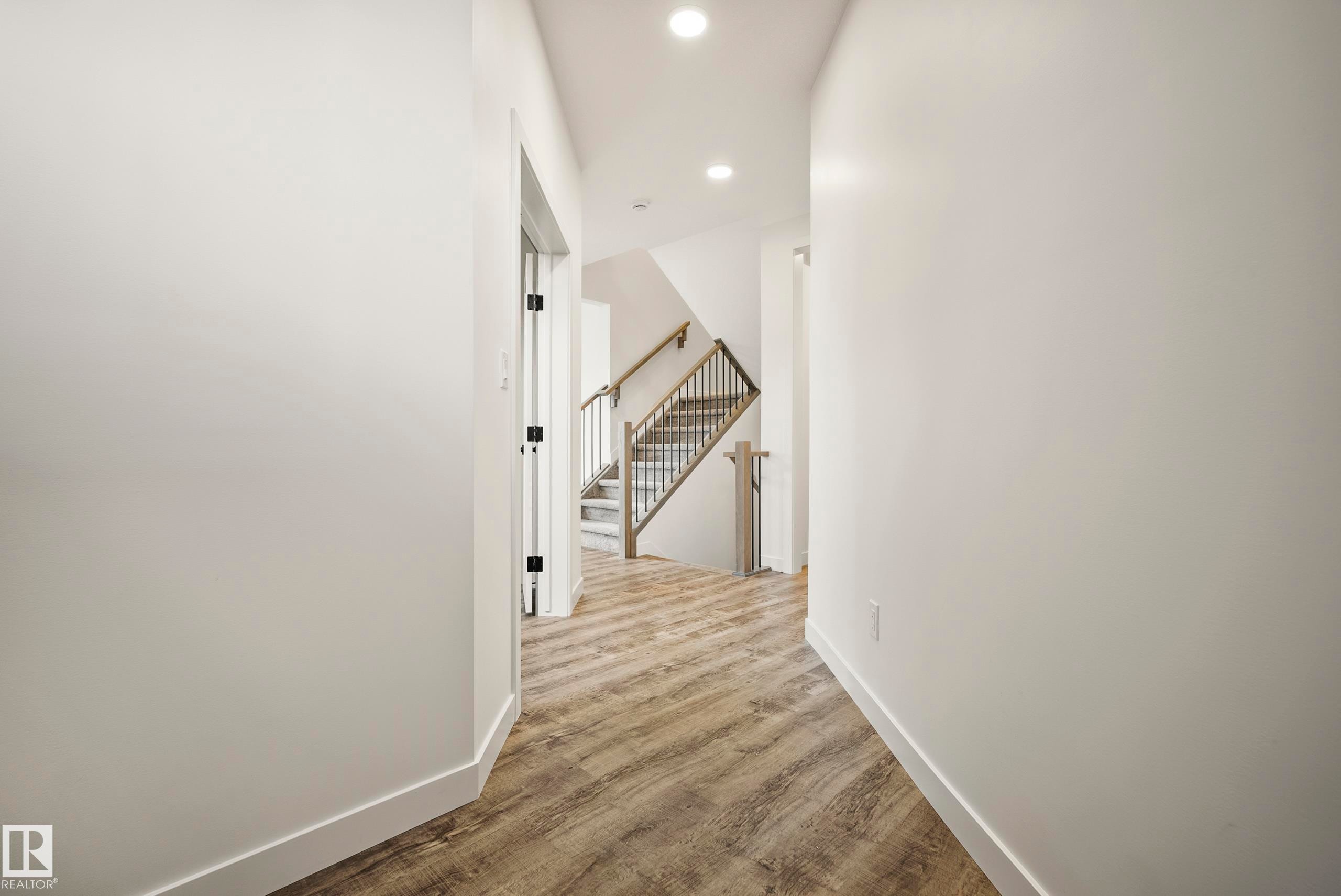31 Prescott Close, Spruce Grove, AB - Indoor Photo Showing Other Room