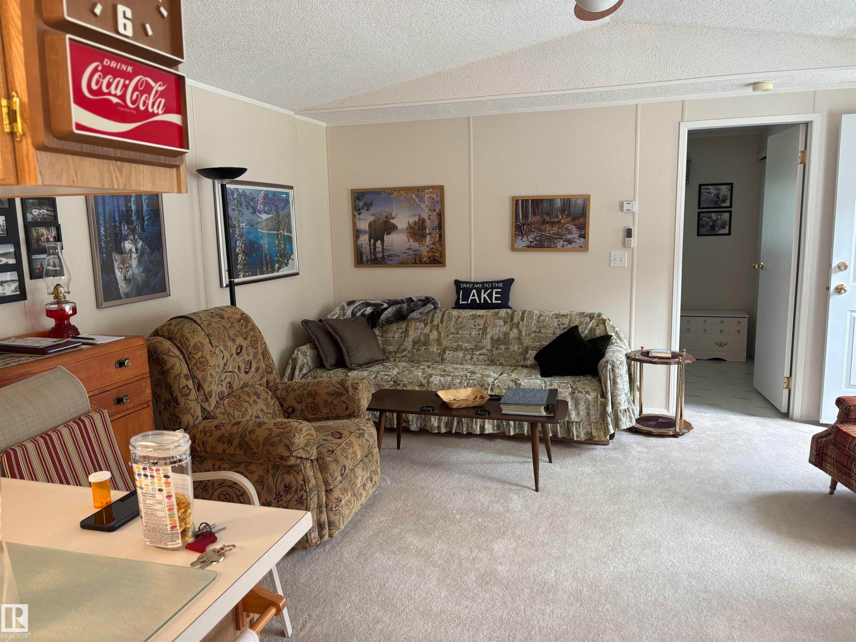 #10A 185073 Twp Rd 654, Rural Athabasca County, AB - Indoor Photo Showing Living Room