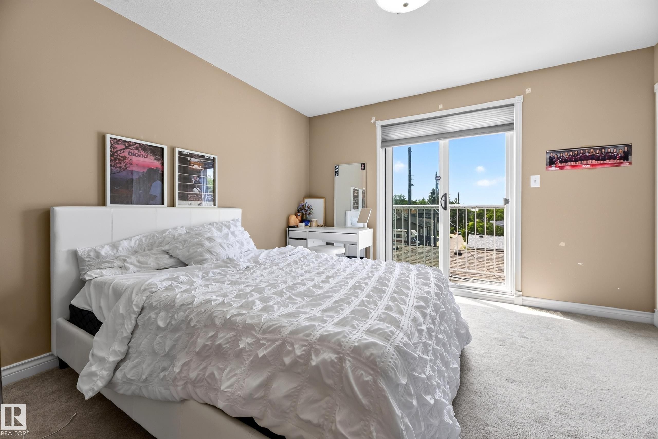 6514 106 Street Nw, Edmonton, AB - Indoor Photo Showing Bedroom