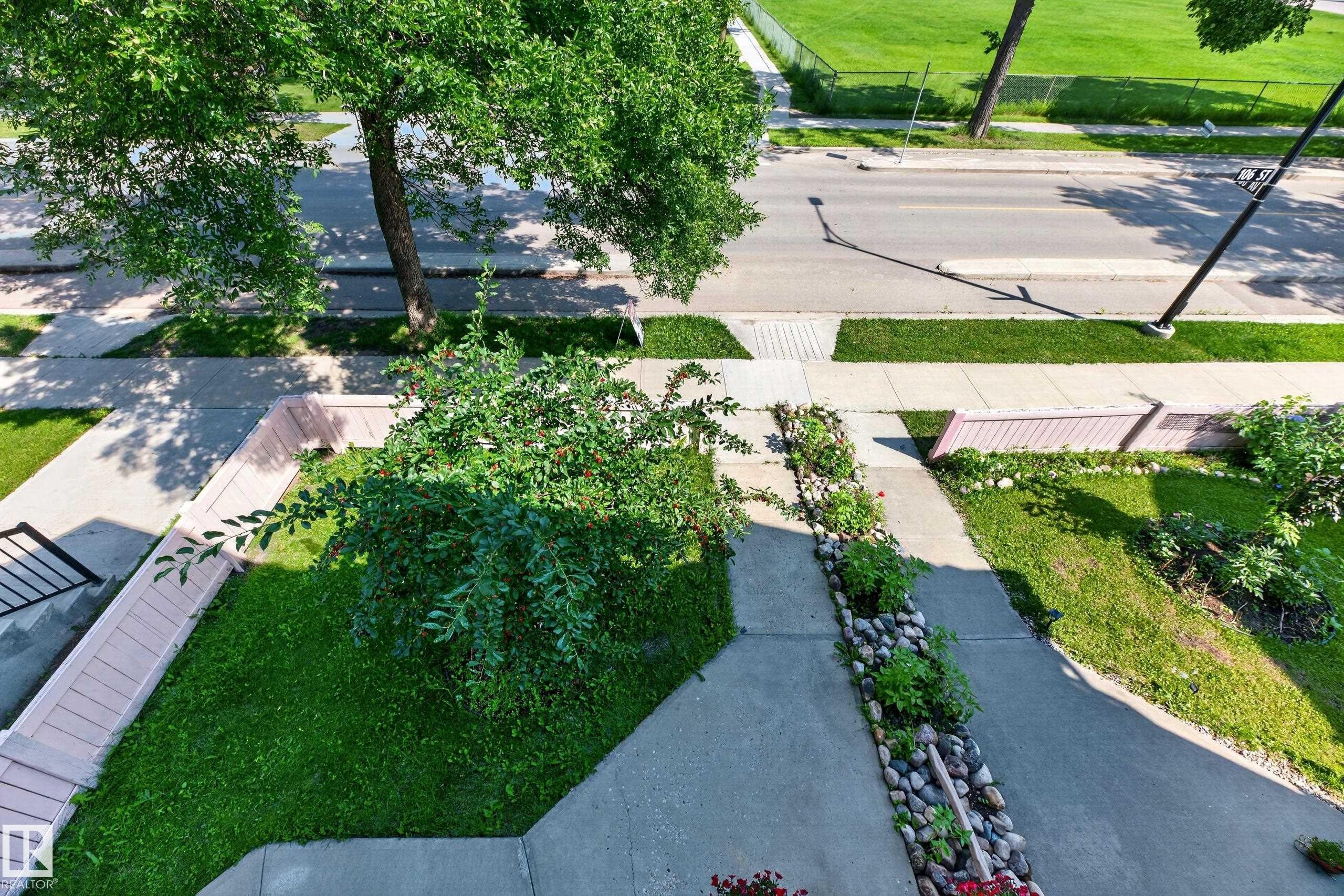 6514 106 Street Nw, Edmonton, AB - Outdoor