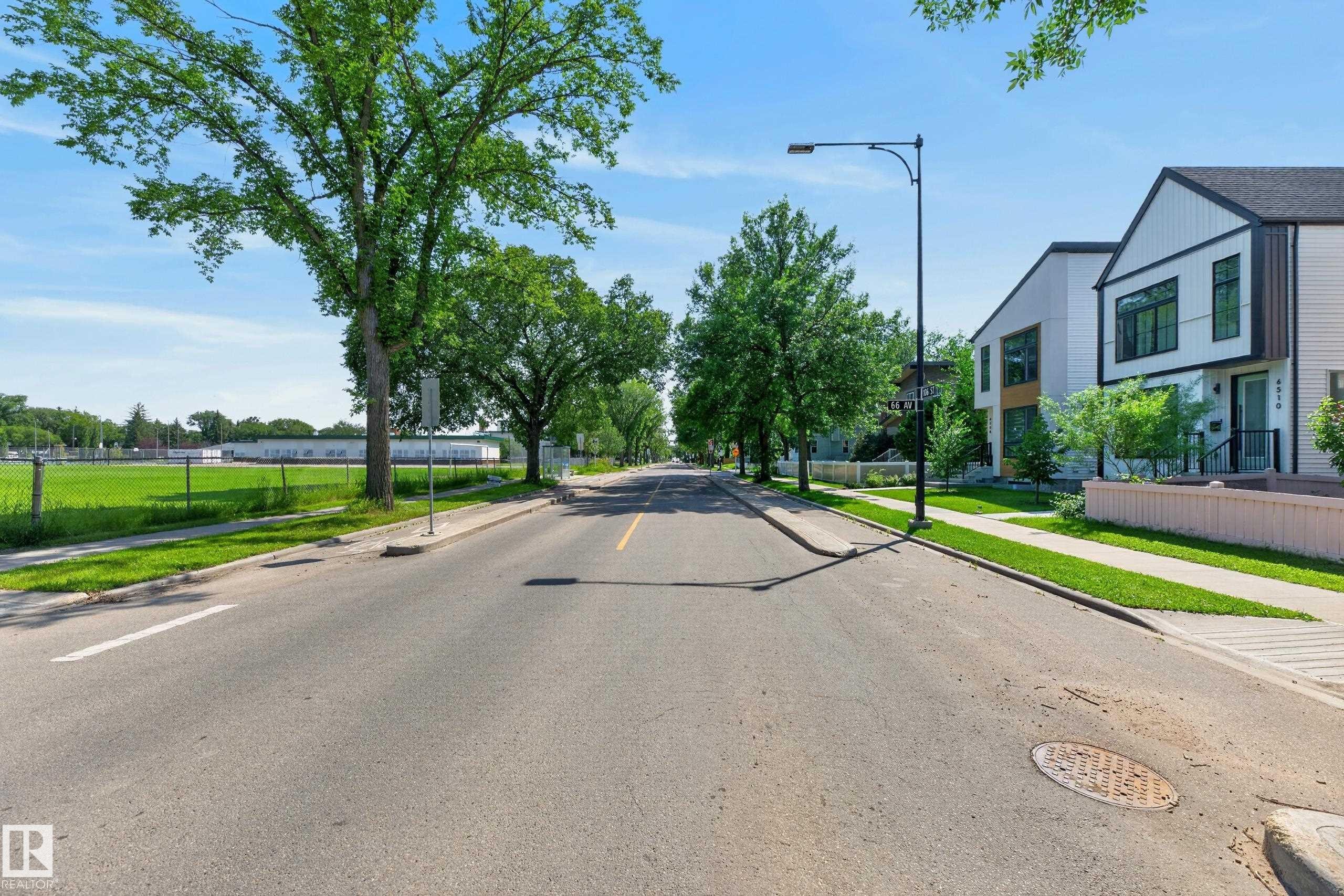 6514 106 Street Nw, Edmonton, AB - Outdoor