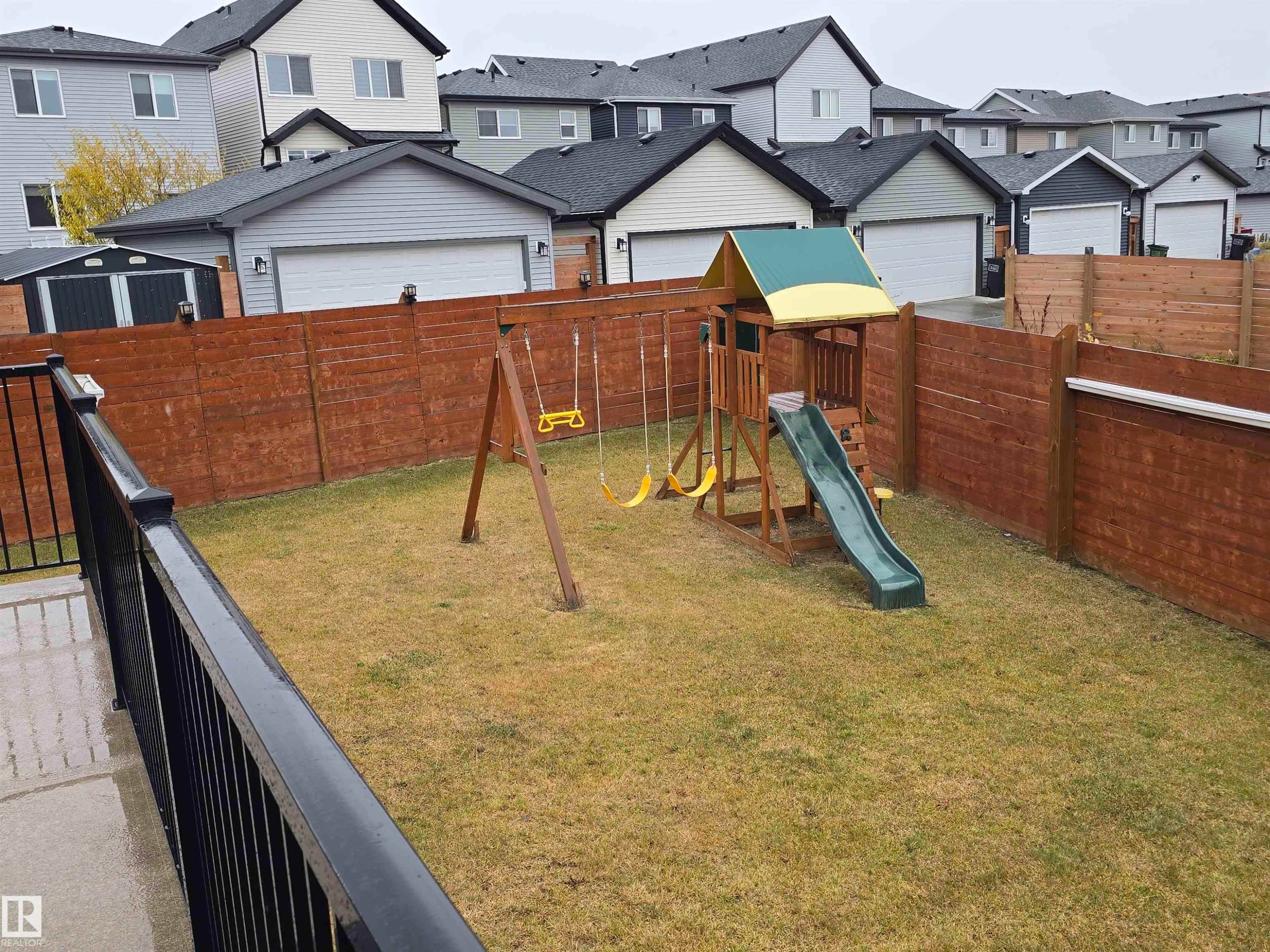 228 36 Street Sw, Edmonton, AB - Outdoor