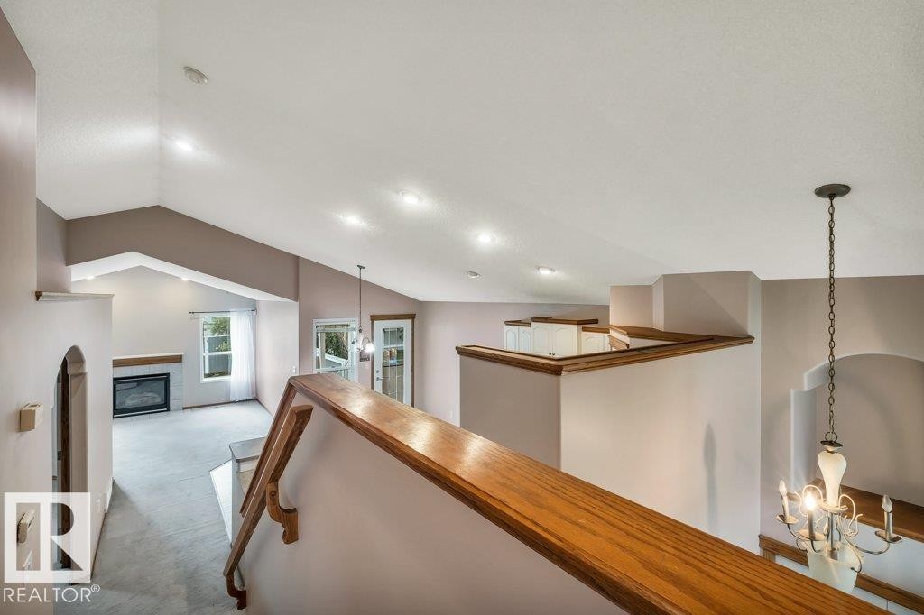 4051 33 Street Nw, Edmonton, AB - Indoor Photo Showing Other Room