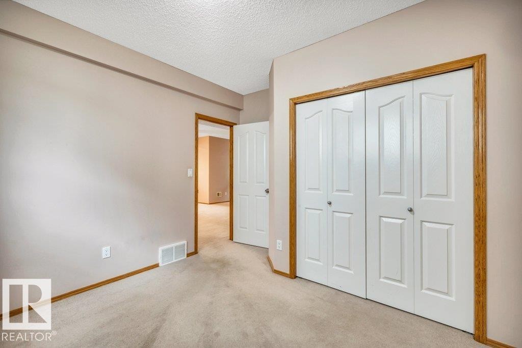4051 33 Street Nw, Edmonton, AB - Indoor Photo Showing Other Room