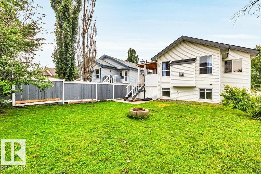 4051 33 Street Nw, Edmonton, AB - Outdoor