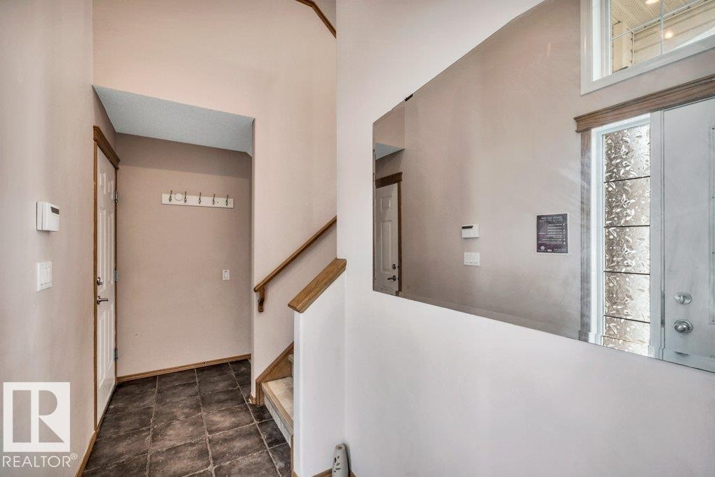 4051 33 Street Nw, Edmonton, AB - Indoor Photo Showing Other Room