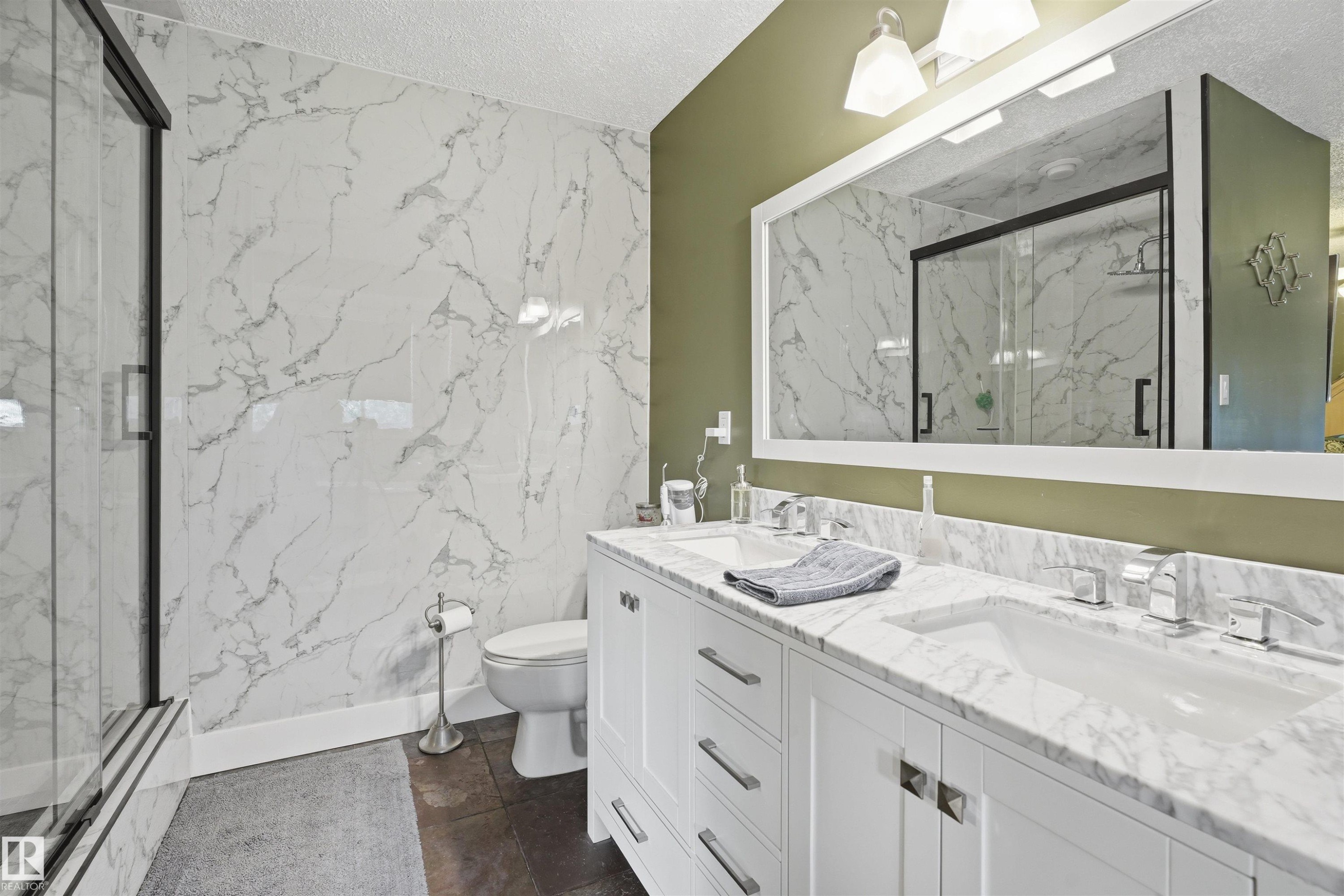 #43 27507 Twp Road 544, Rural Sturgeon County, AB - Indoor Photo Showing Bathroom