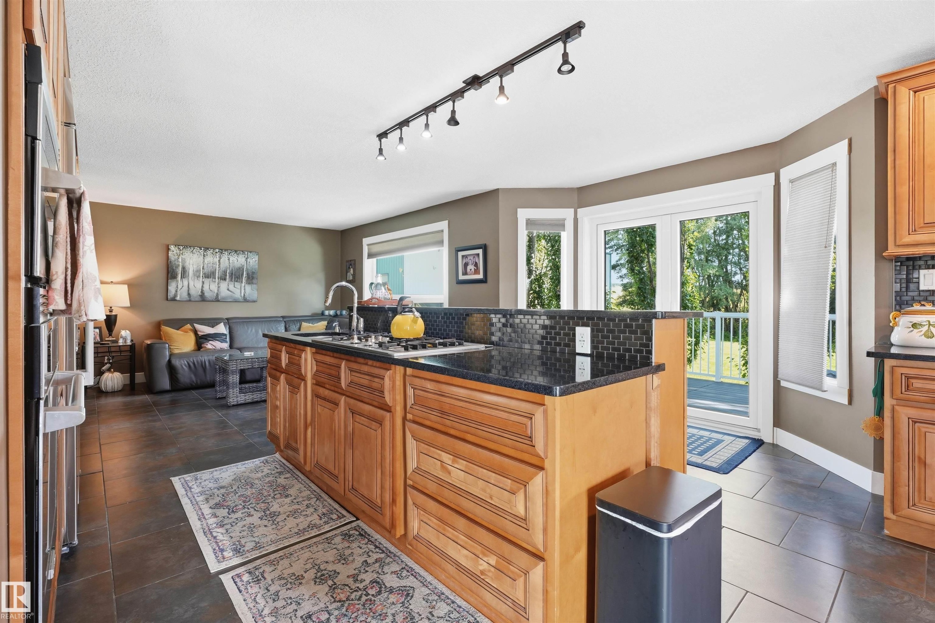 #43 27507 Twp Road 544, Rural Sturgeon County, AB - Indoor Photo Showing Kitchen
