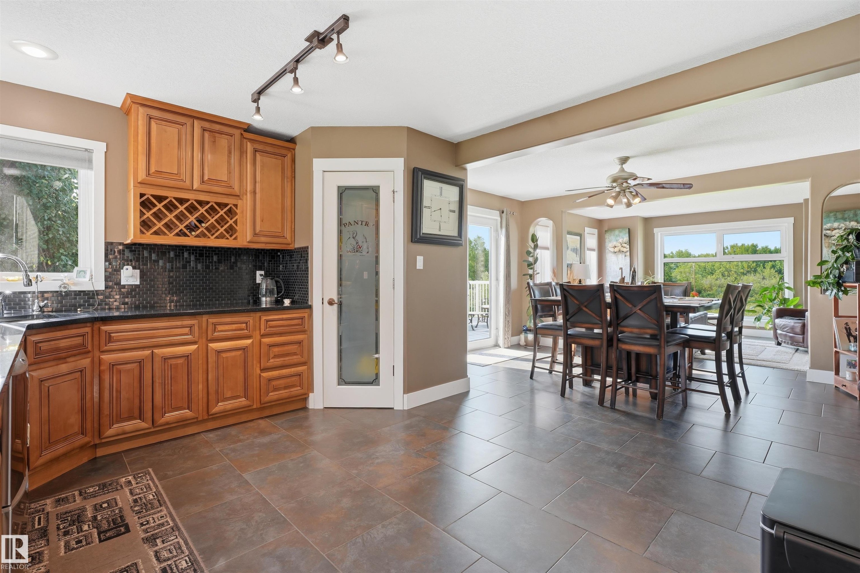 #43 27507 Twp Road 544, Rural Sturgeon County, AB - Indoor