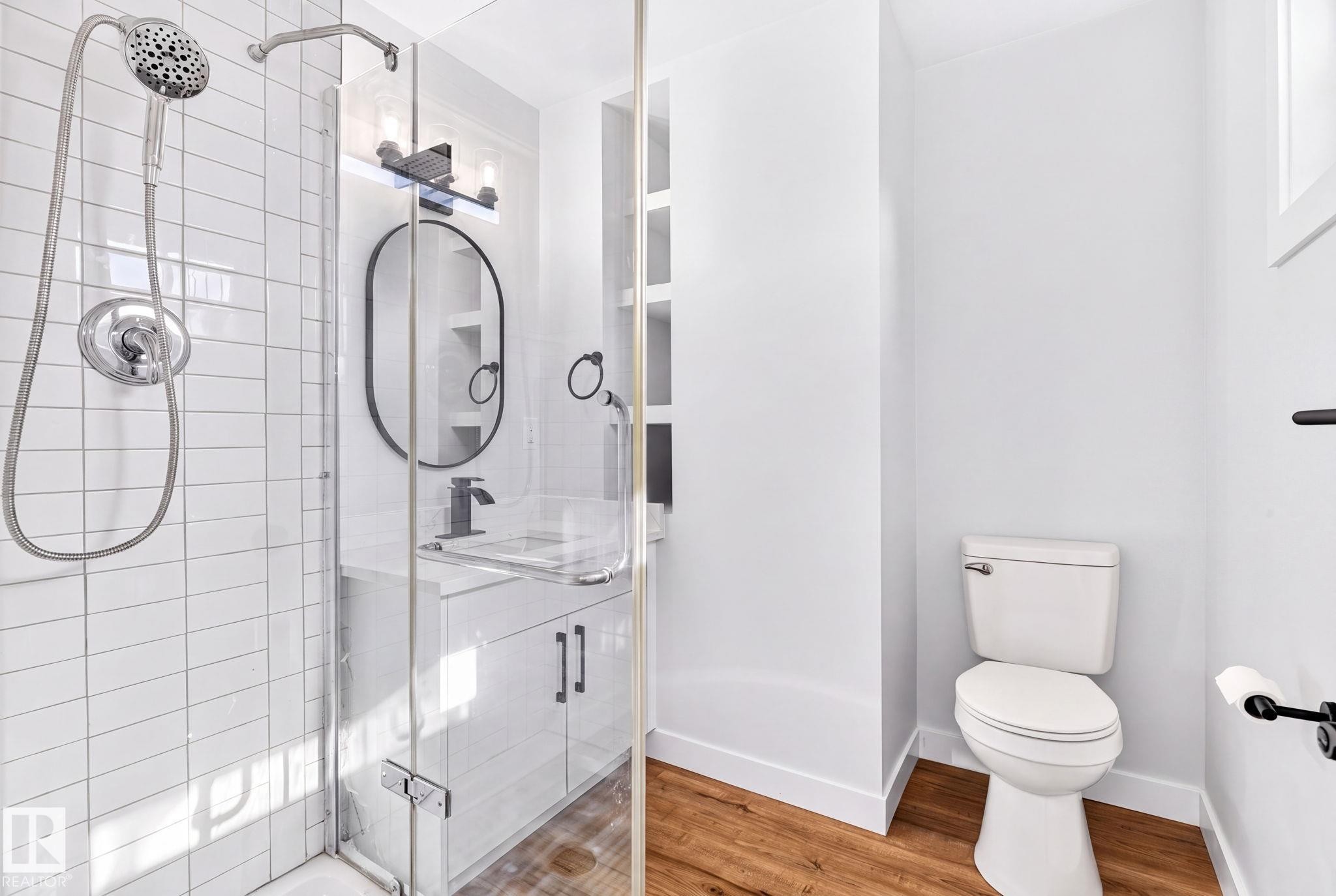 4 Glacier Crescent, Sherwood Park, AB - Indoor Photo Showing Bathroom
