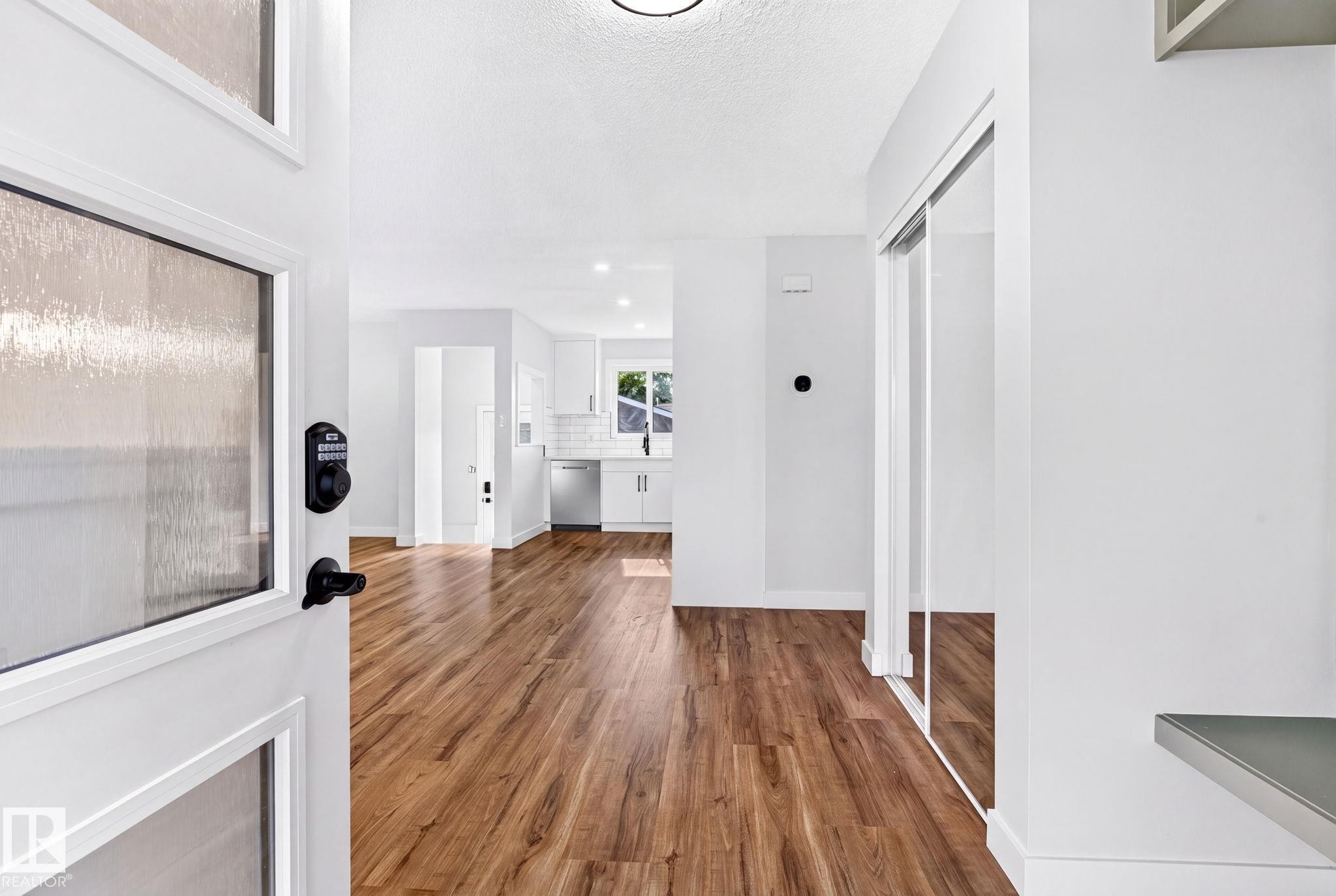 4 Glacier Crescent, Sherwood Park, AB - Indoor Photo Showing Other Room
