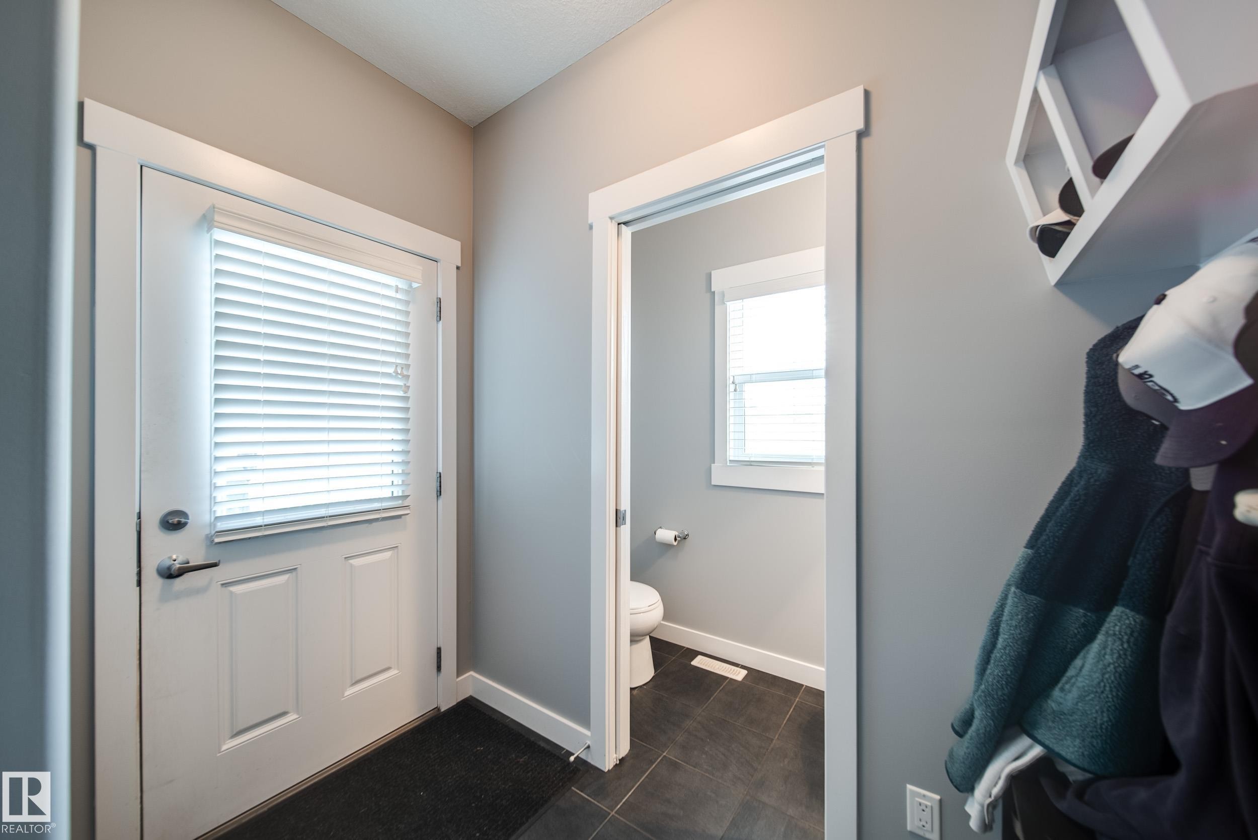 6305 167A Avenue Nw, Edmonton, AB - Indoor Photo Showing Other Room