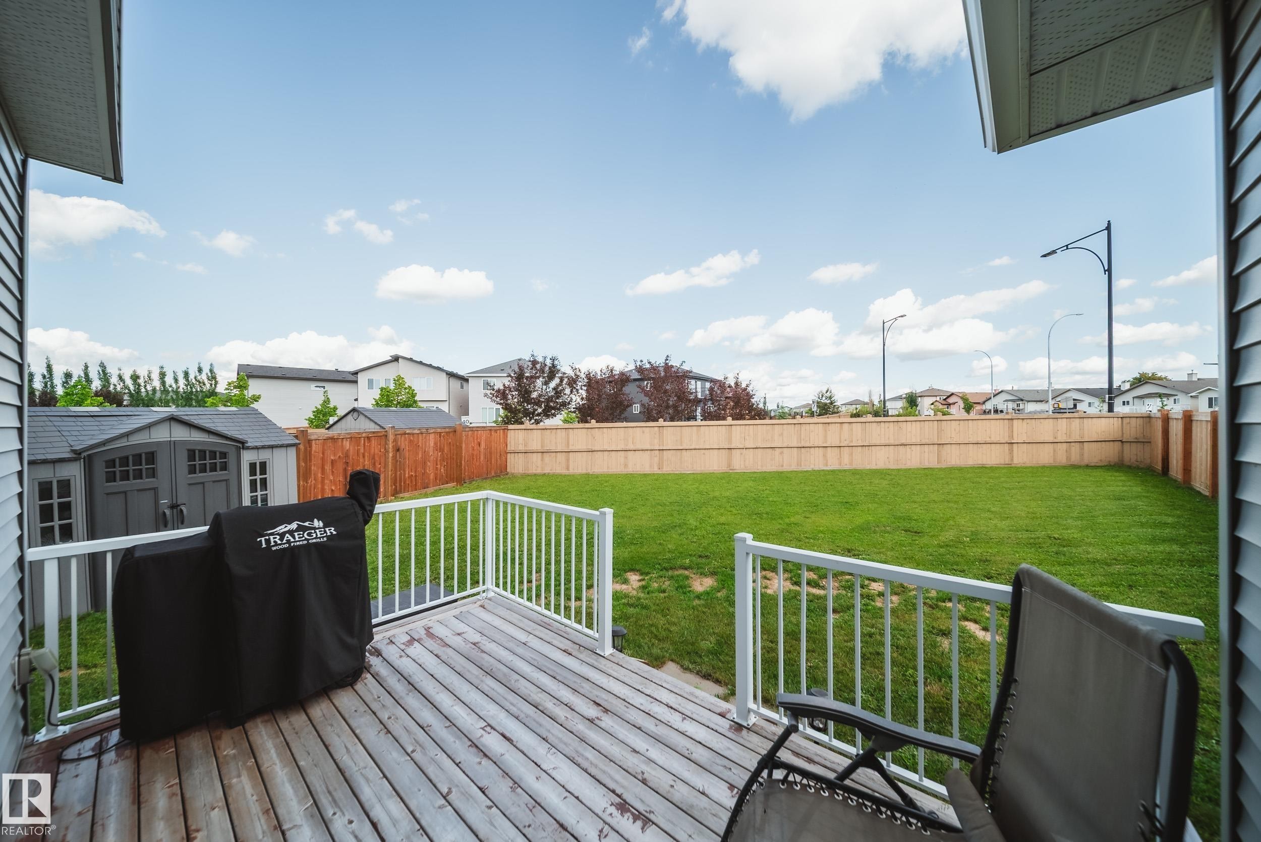 6305 167A Avenue Nw, Edmonton, AB - Outdoor